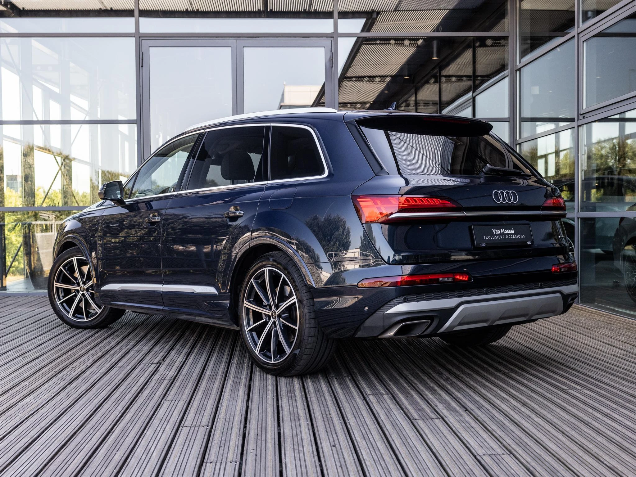 Audi-Q7-image-1