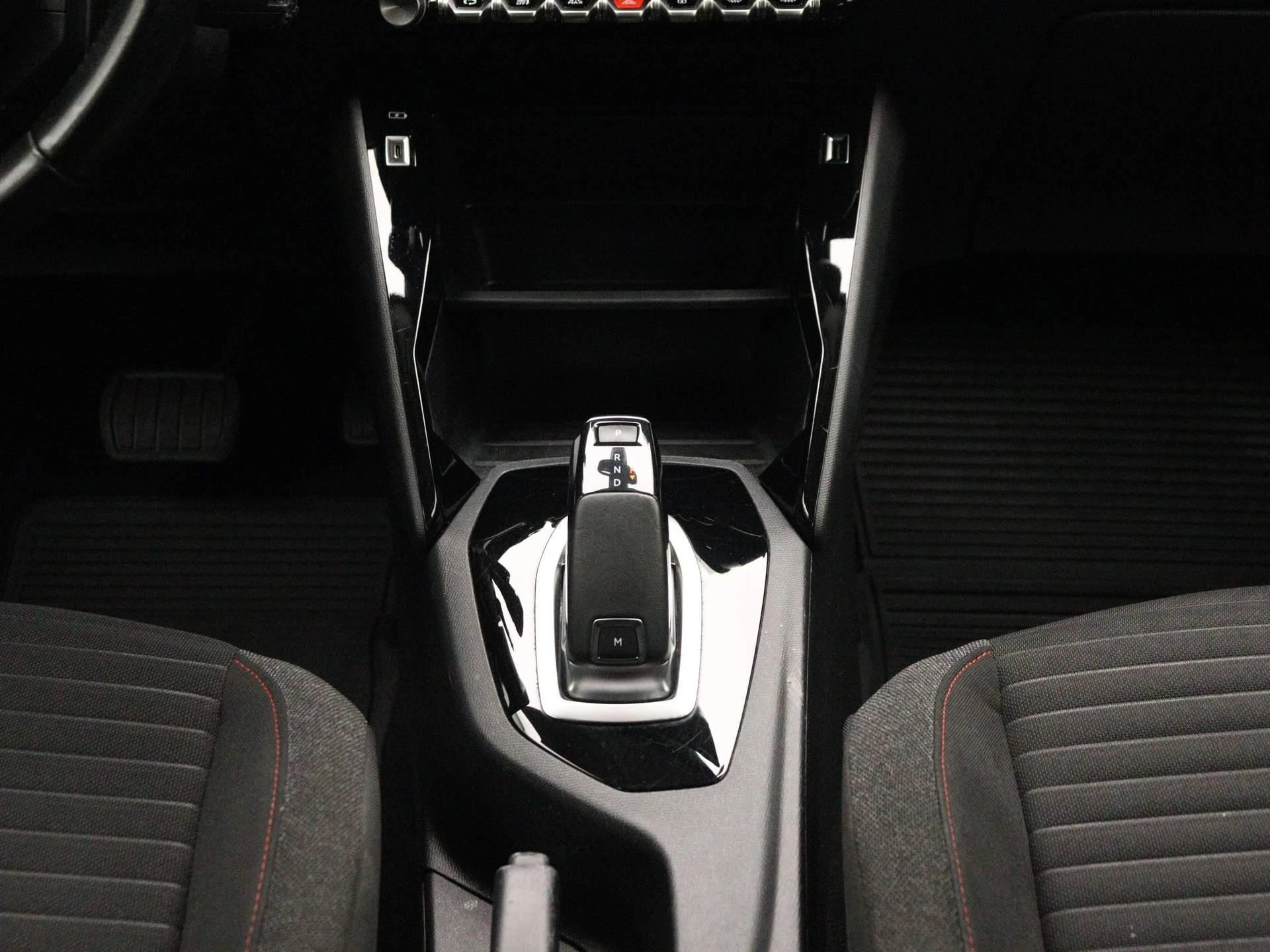 Peugeot-2008-image-8