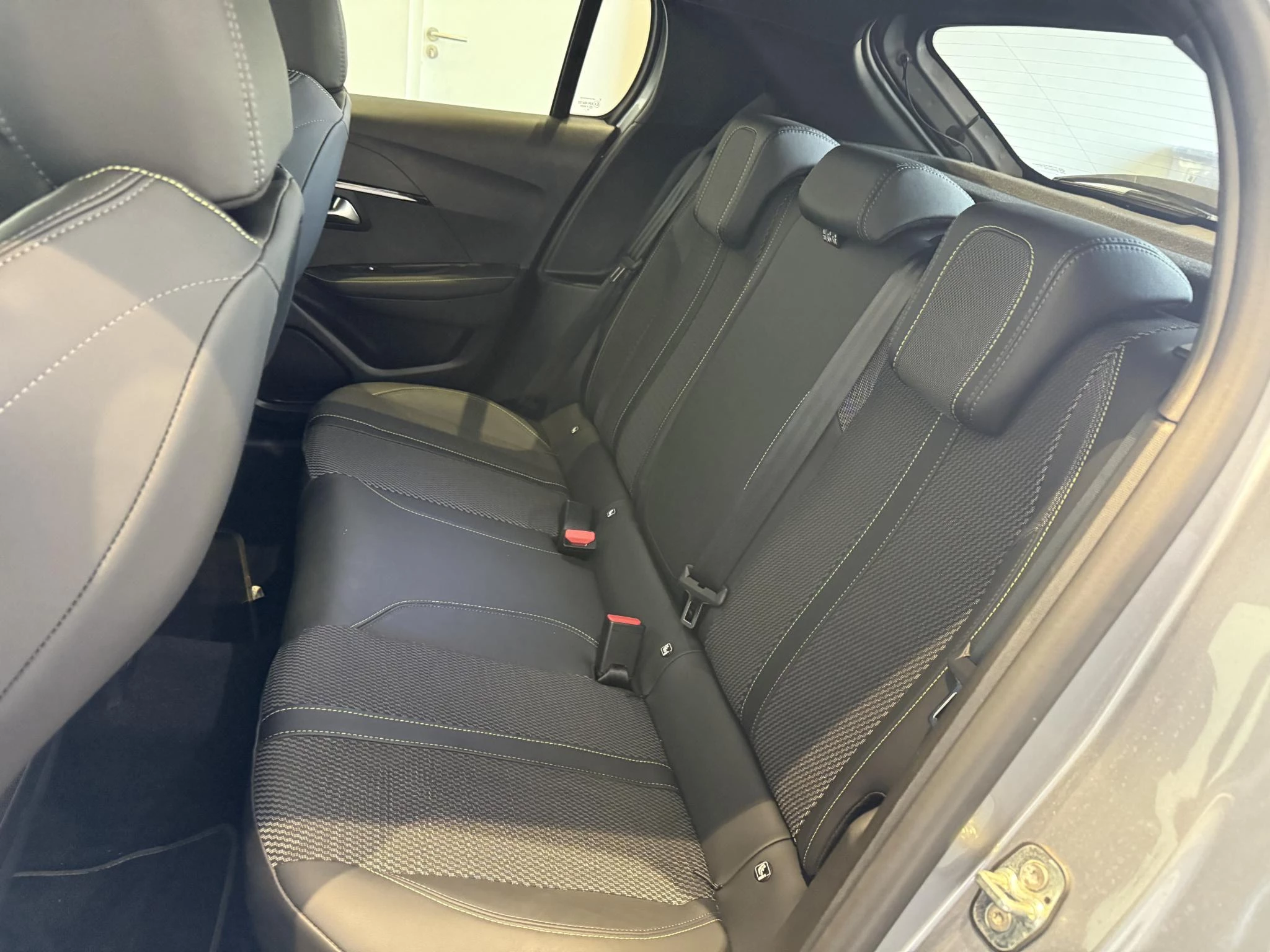 Peugeot 208 1.2 Hybrid 145 e-DCS6 GT