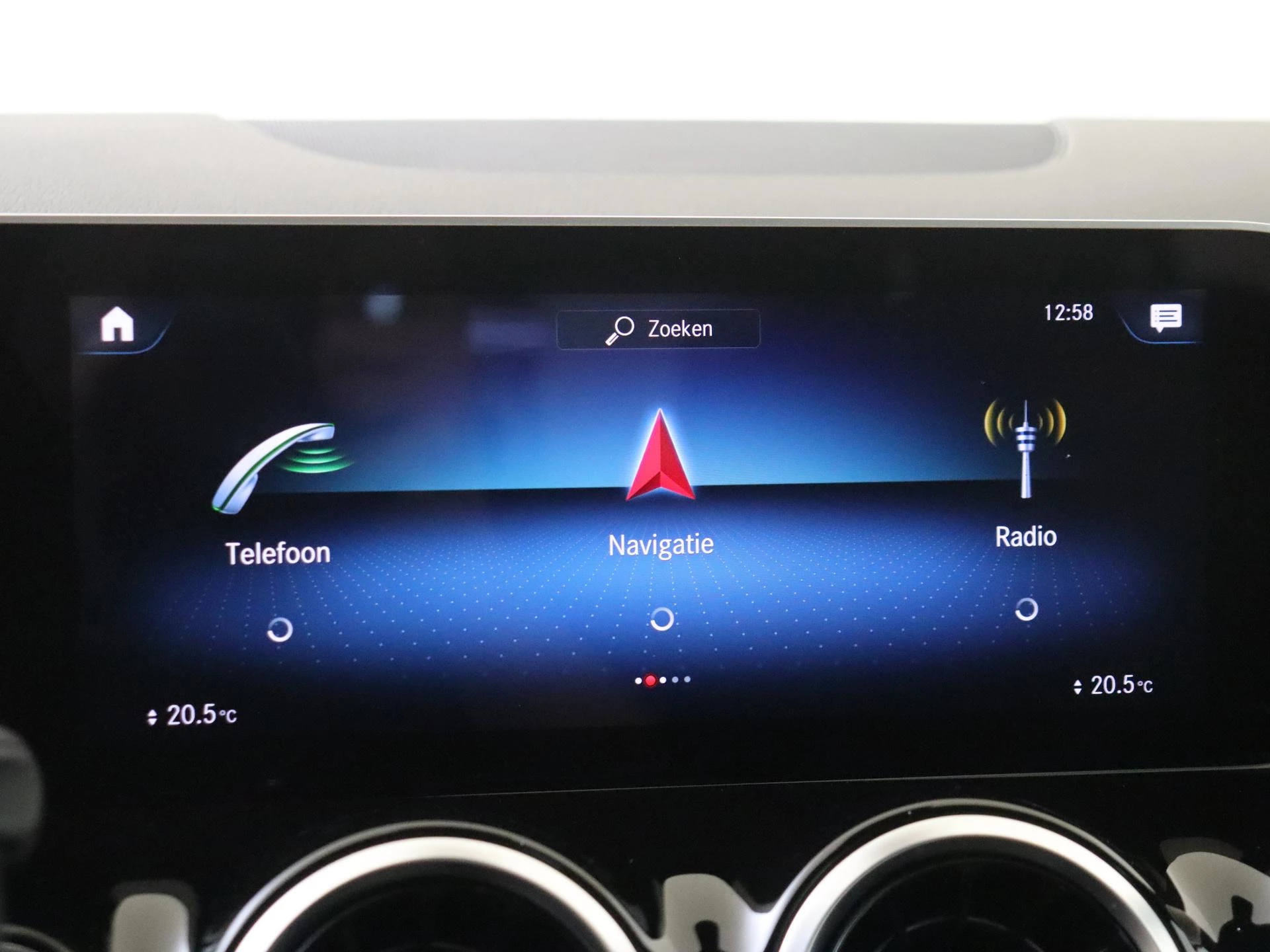 Mercedes-Benz-B-Klasse-image-15