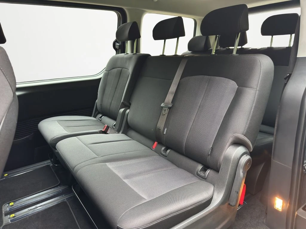Hyundai-Staria-image-19