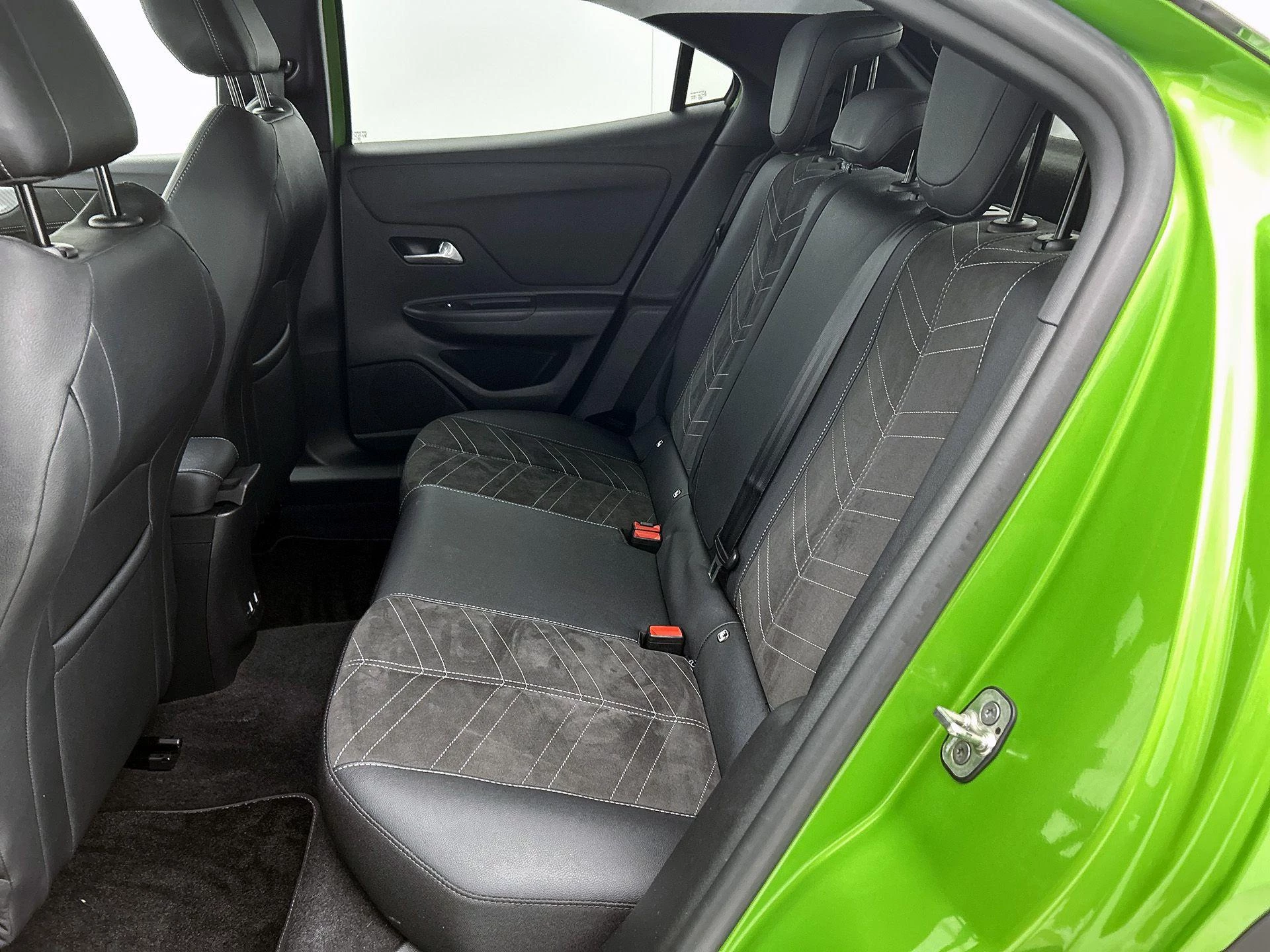 Opel Mokka-e Ultimate 50-kWh 11kw bl.