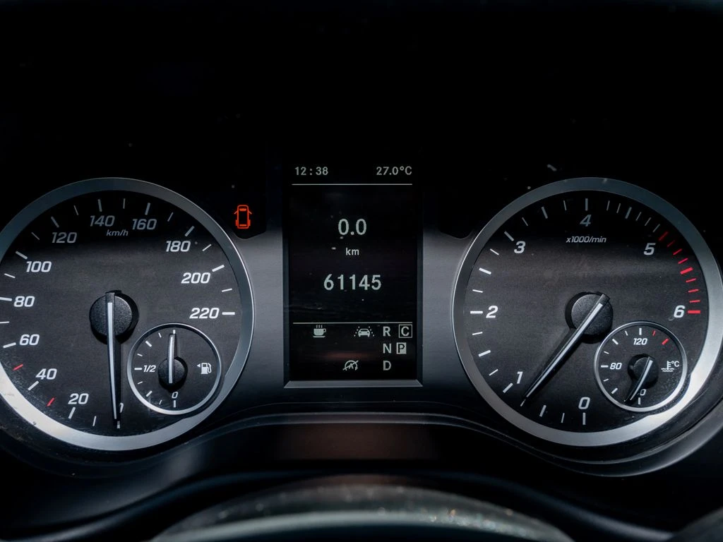 Mercedes-Benz-Vito 114-image-13