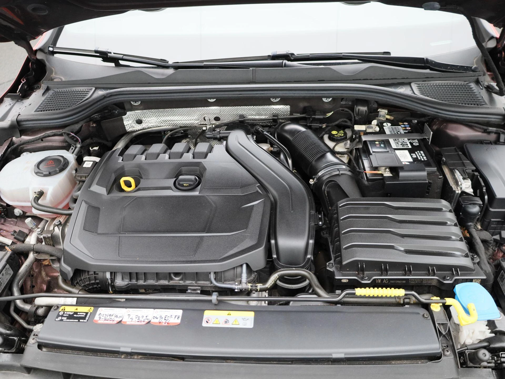 Volkswagen-Golf-image-45