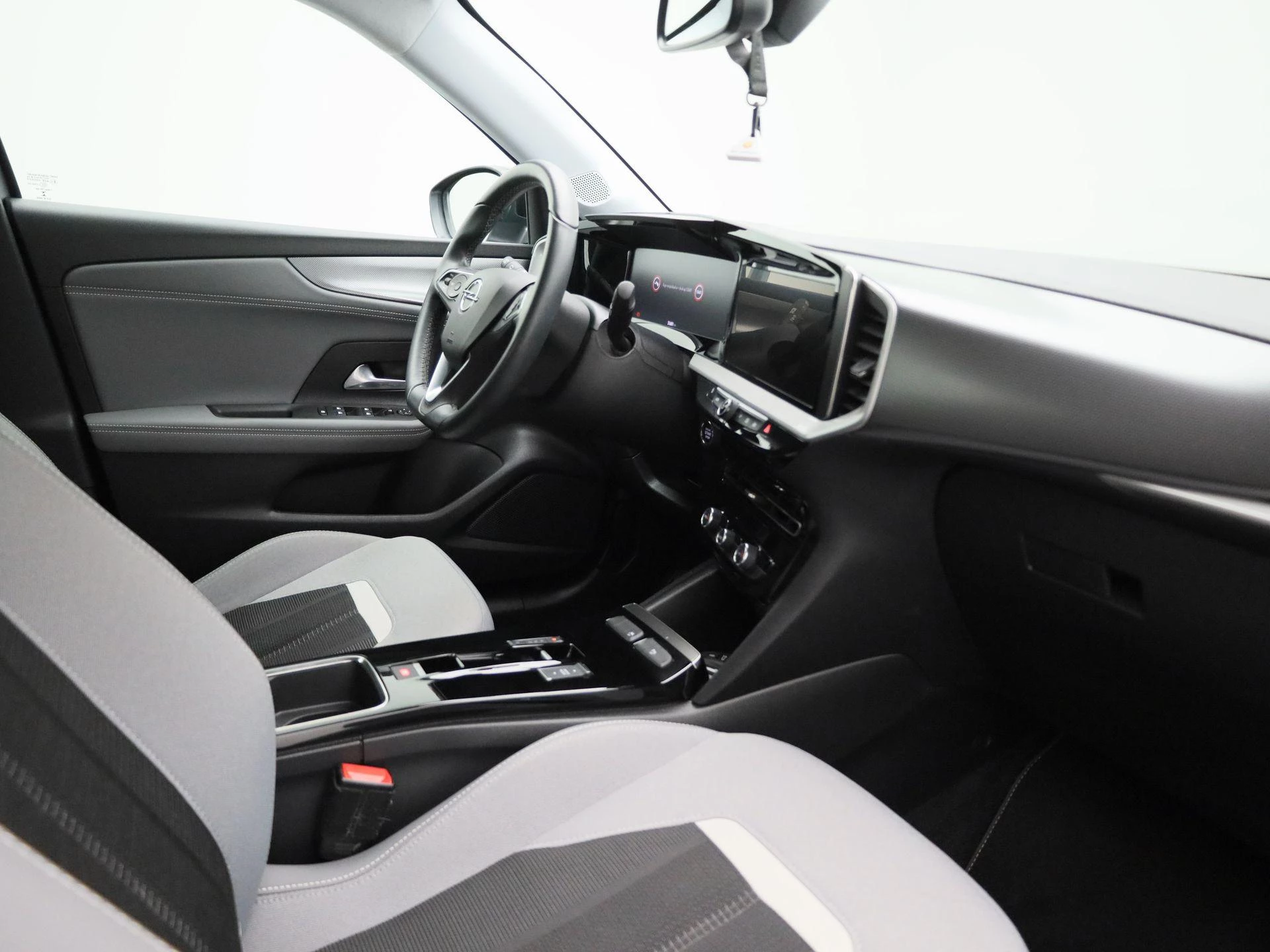 Opel-Mokka-e-image-26