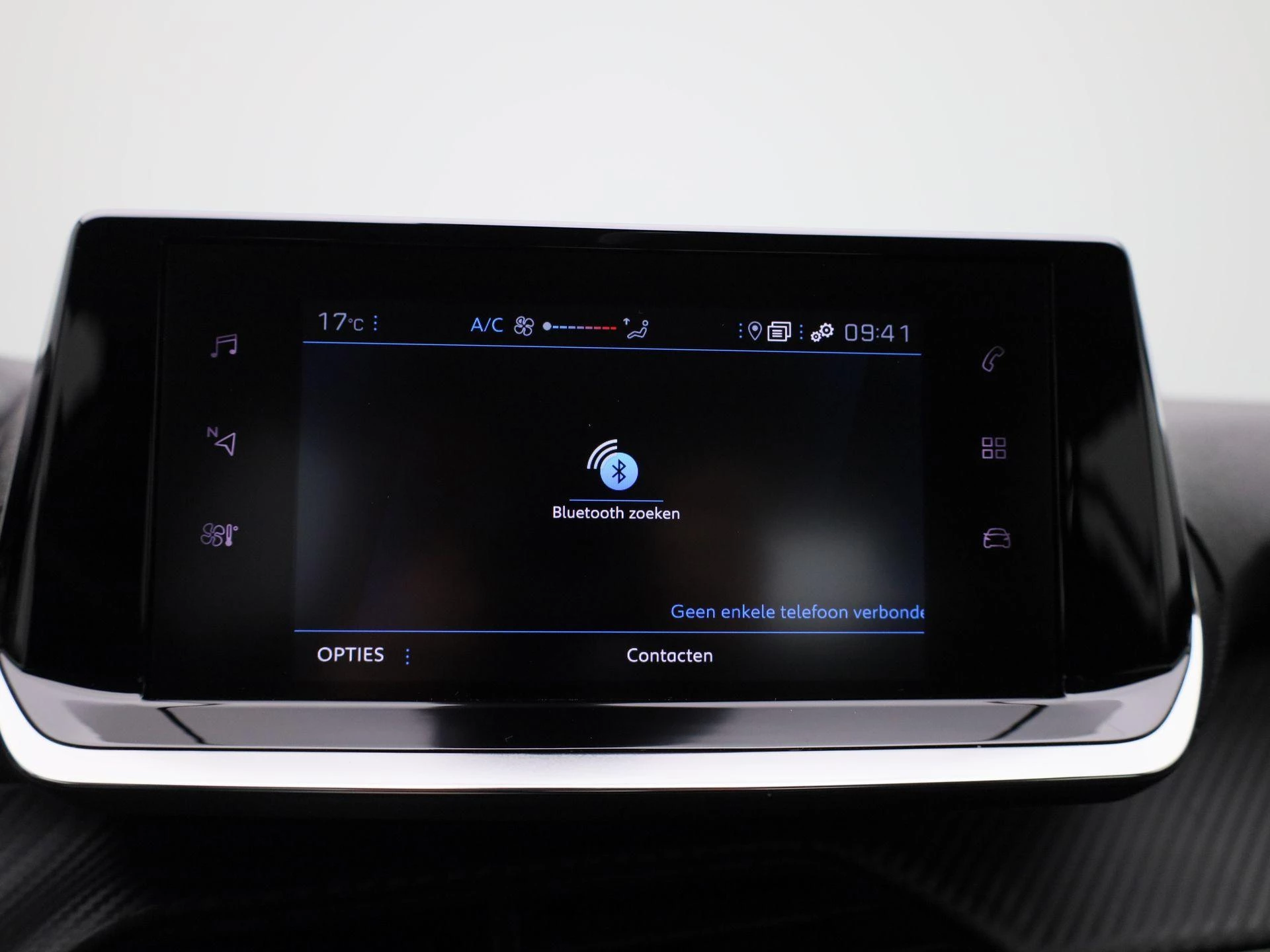 Peugeot-208-image-15