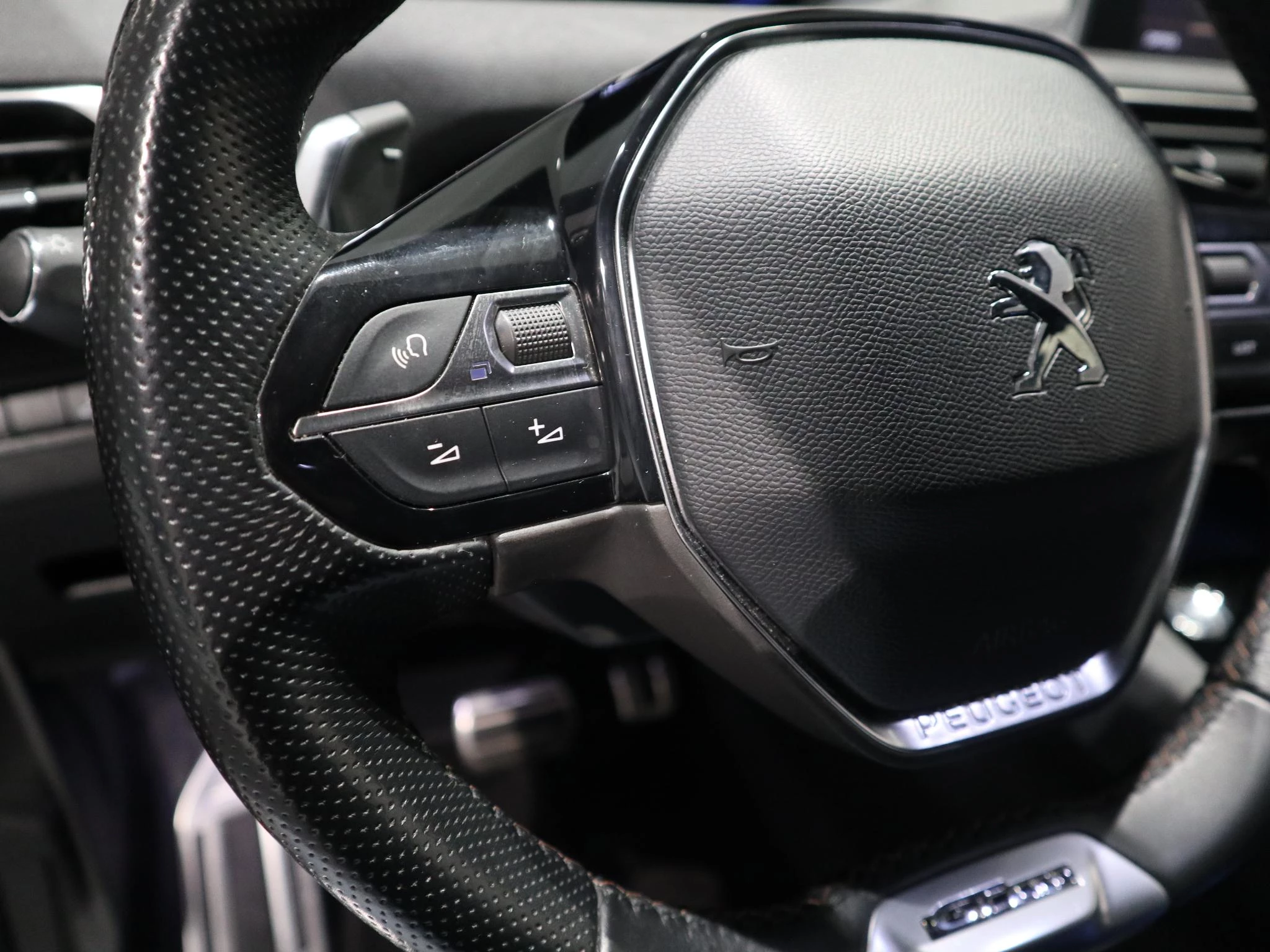 Peugeot-5008-image-13