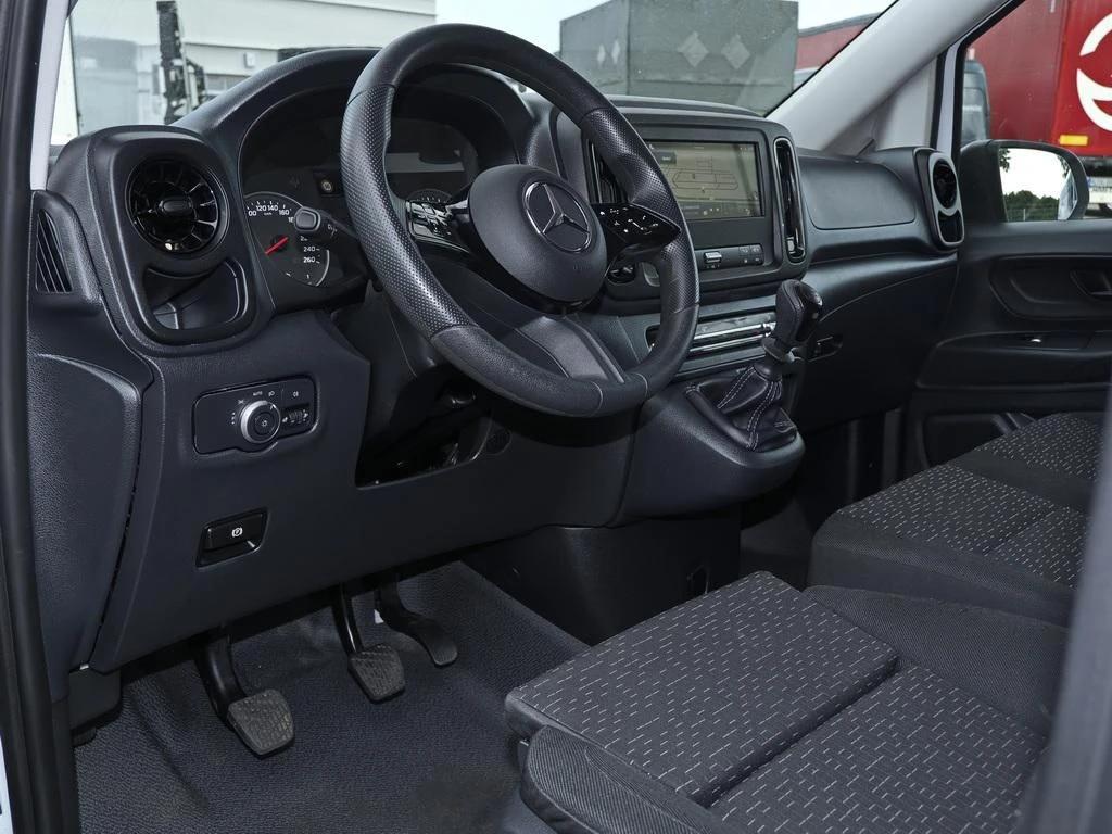 Mercedes-Benz-Vito 116-image-7
