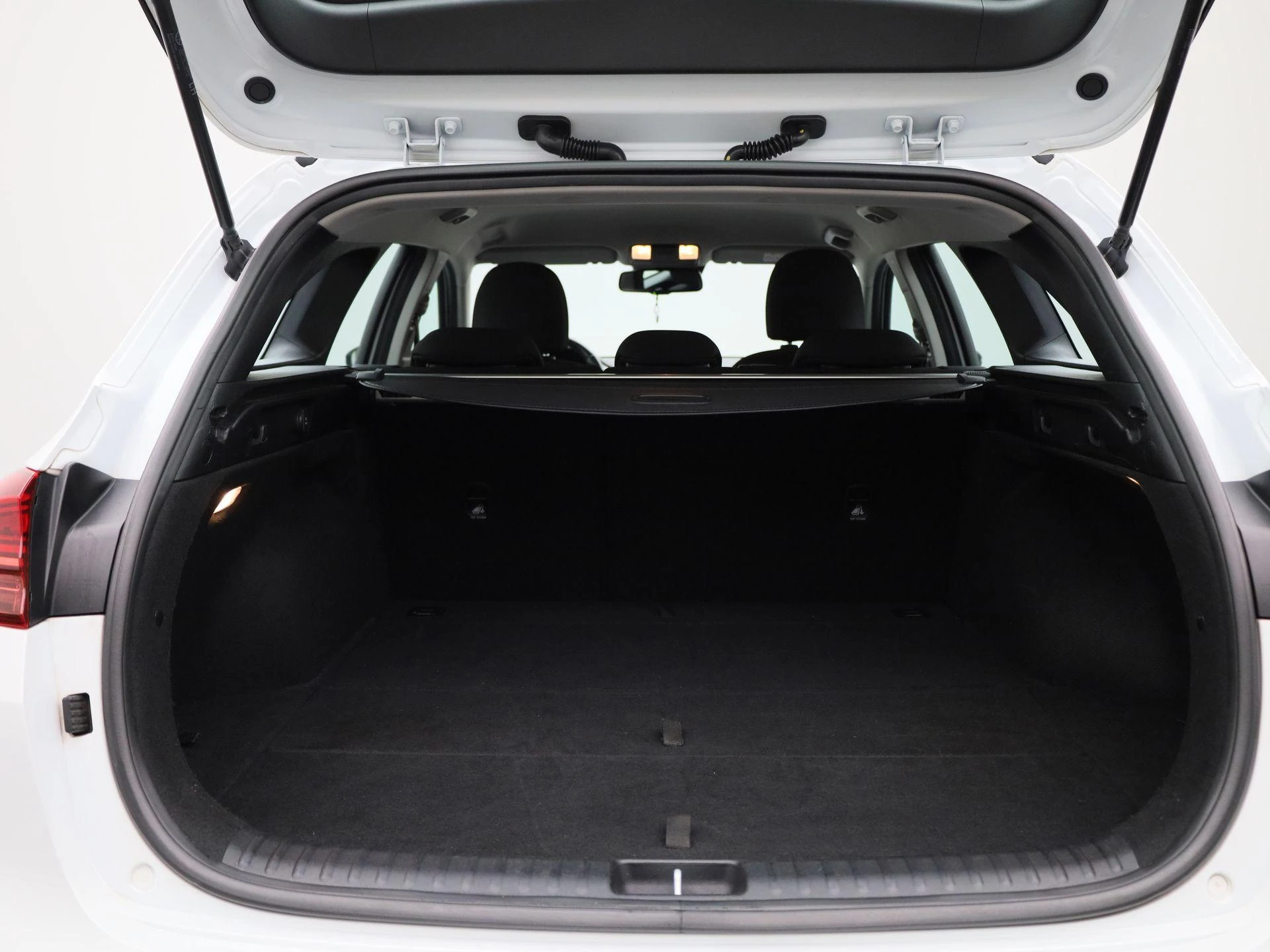 Kia-Ceed Sportswagon-image-13