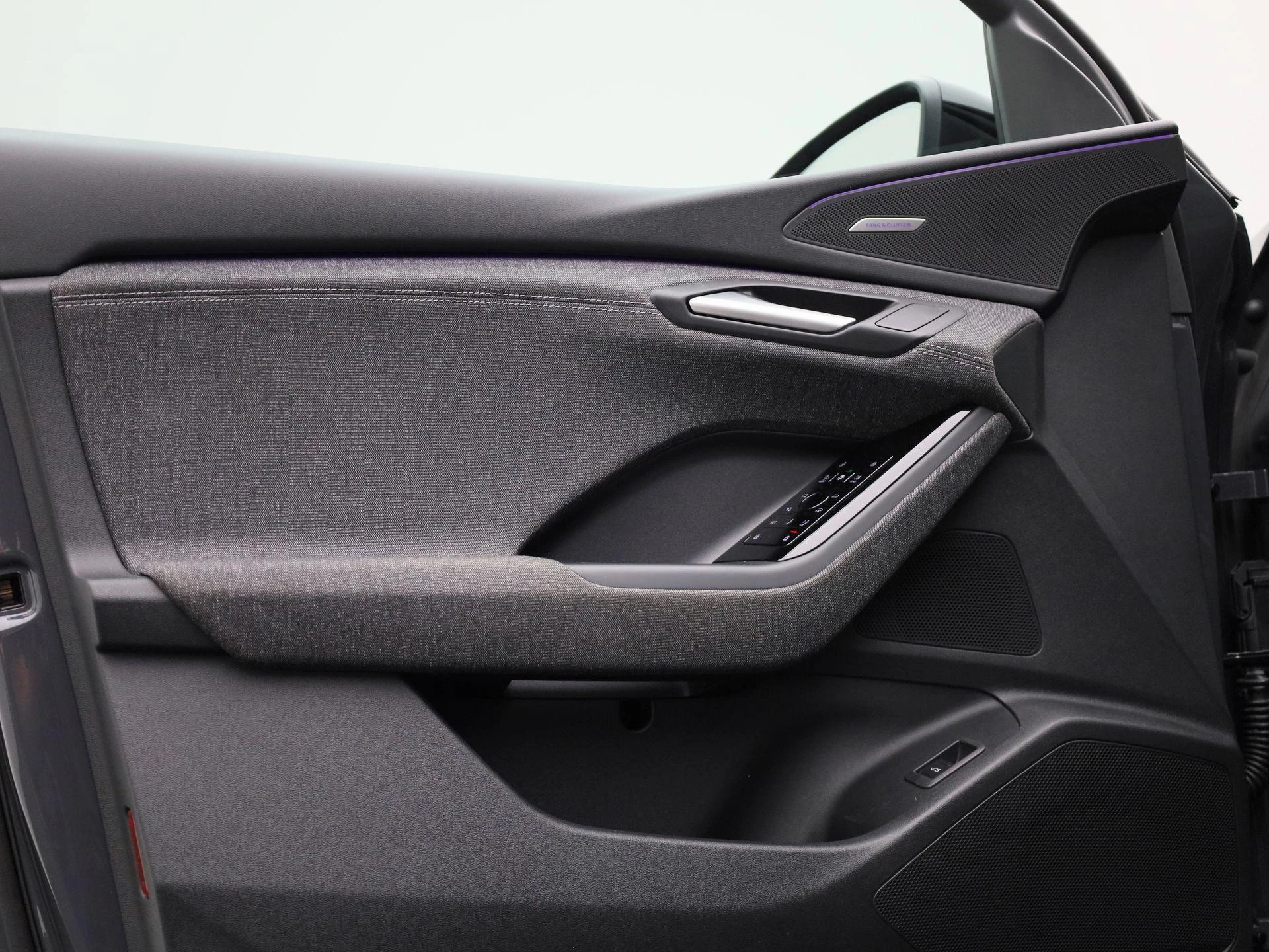 Audi-Q6 e-tron-image-47