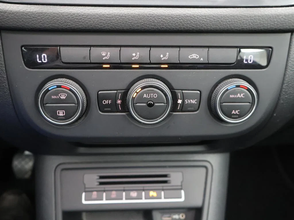 Volkswagen-Tiguan-image-20