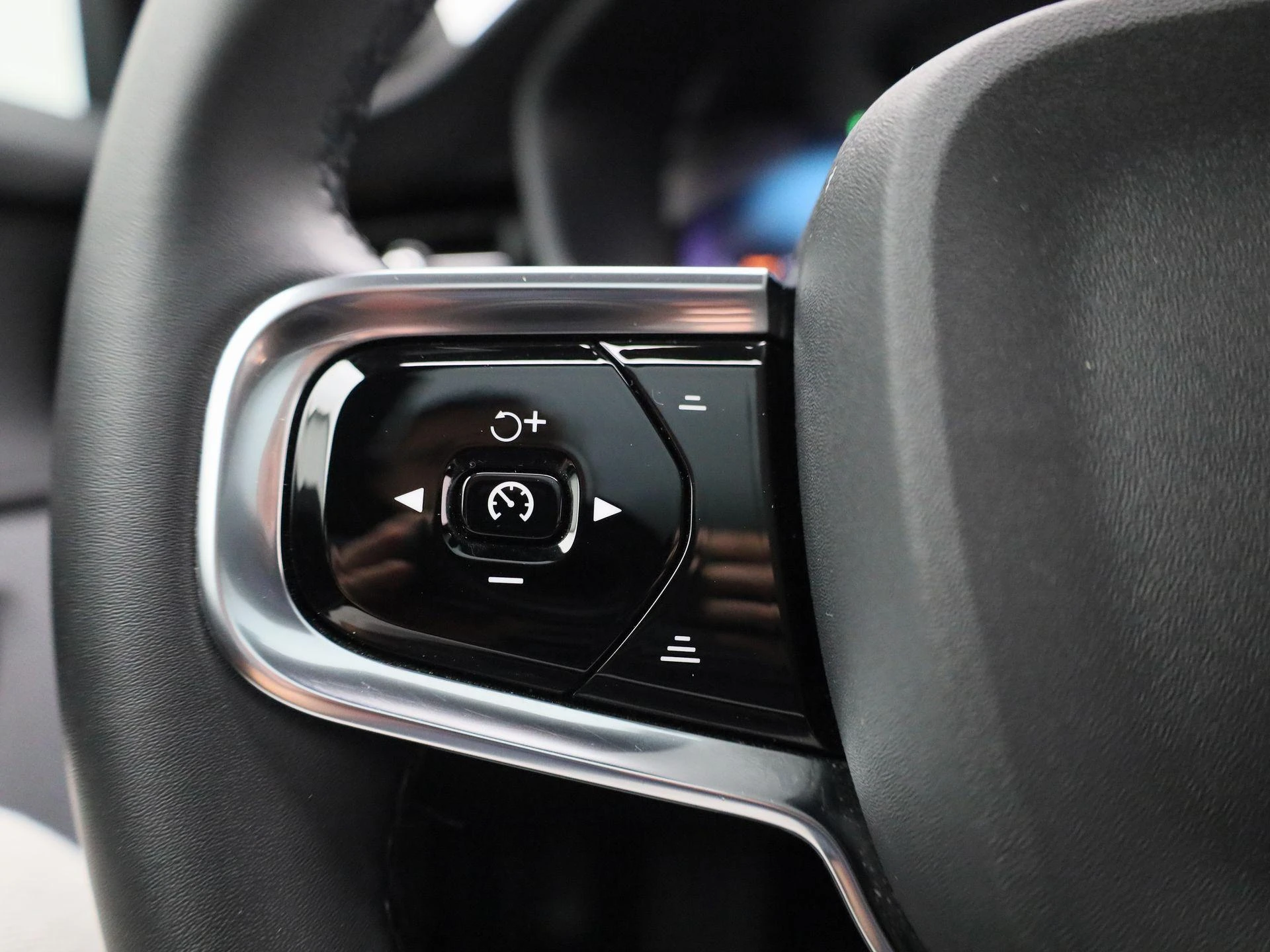 Polestar-2-image-18