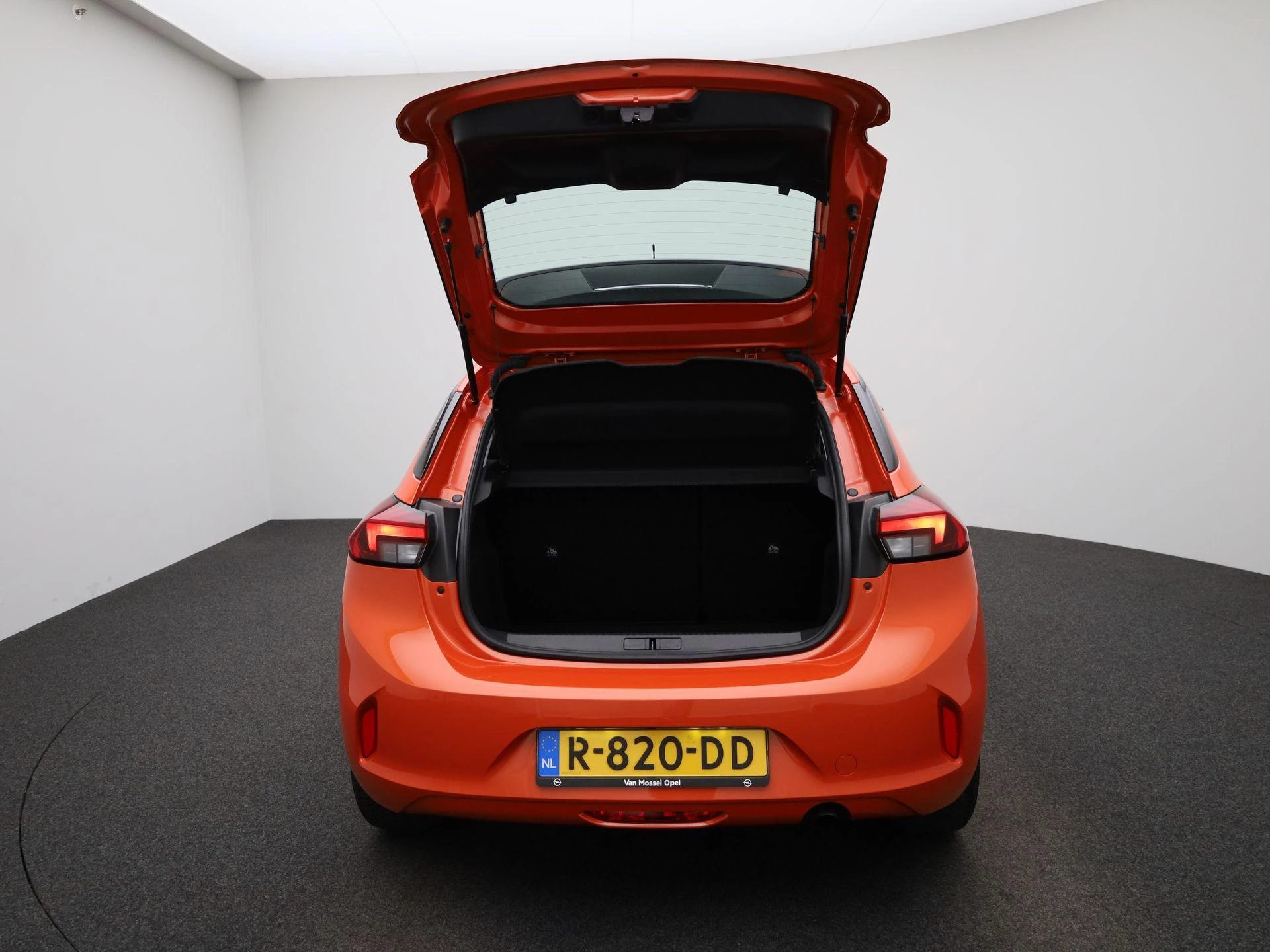 Opel-Corsa-image-12