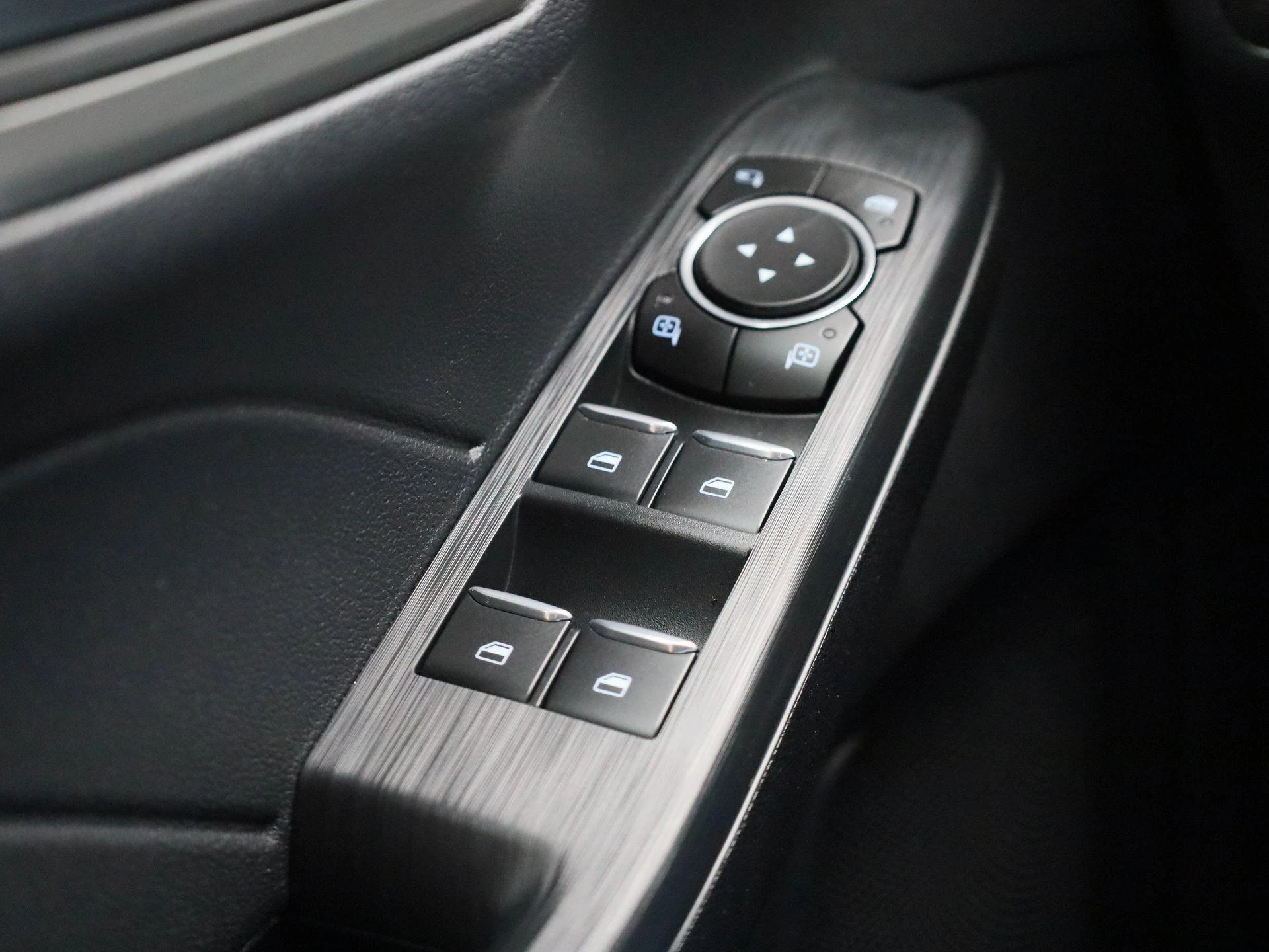 Ford-Kuga-image-26