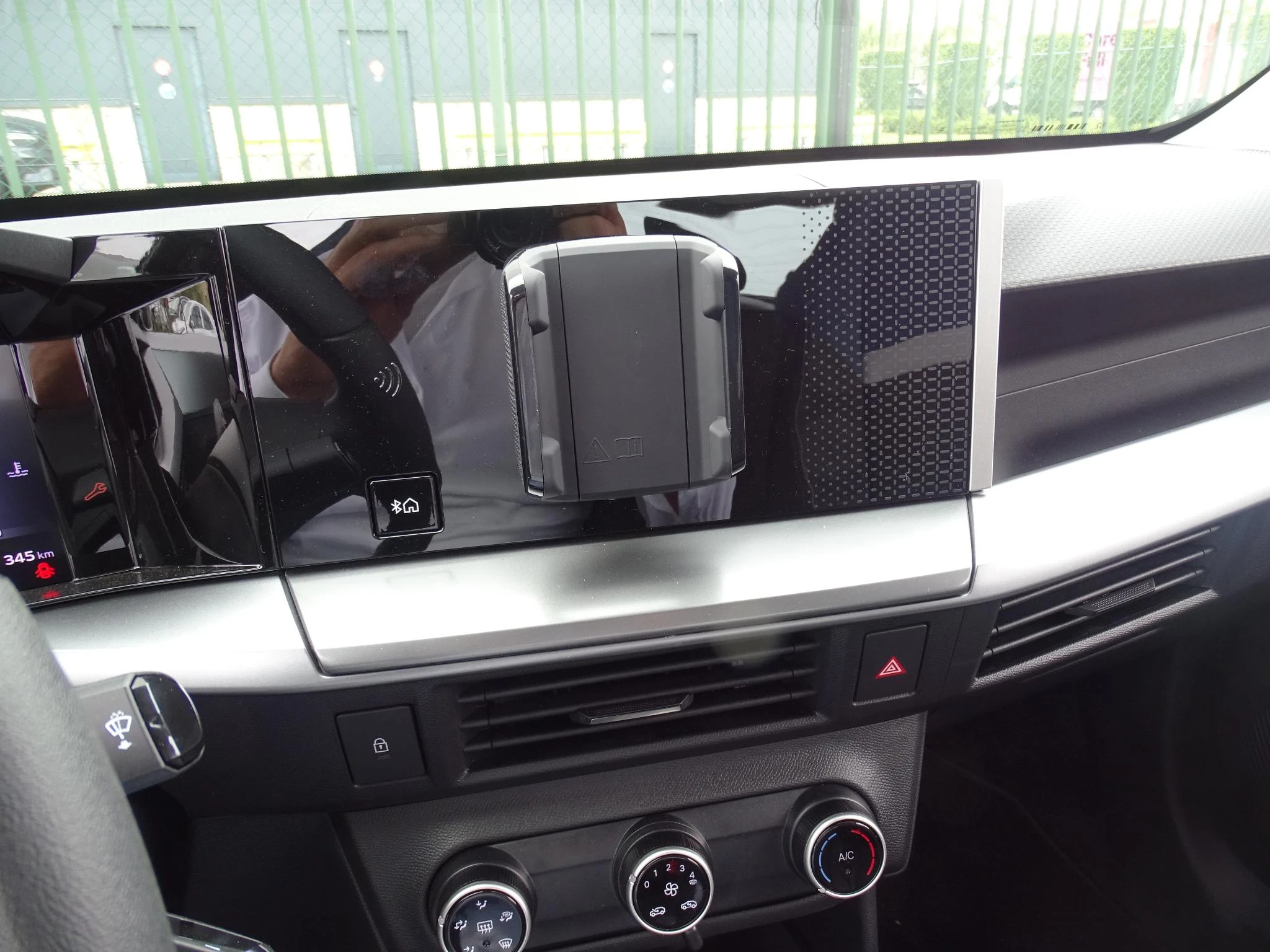 Opel-Frontera-image-17
