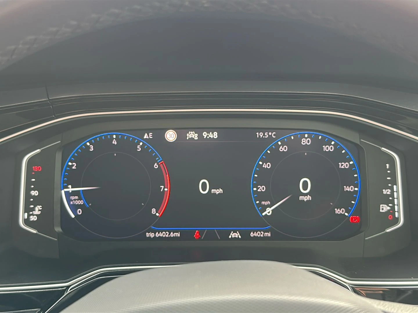 Volkswagen-Polo-image-12