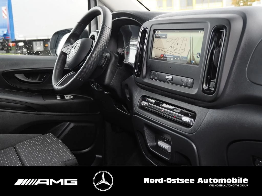 Mercedes-Benz-Vito-image-7