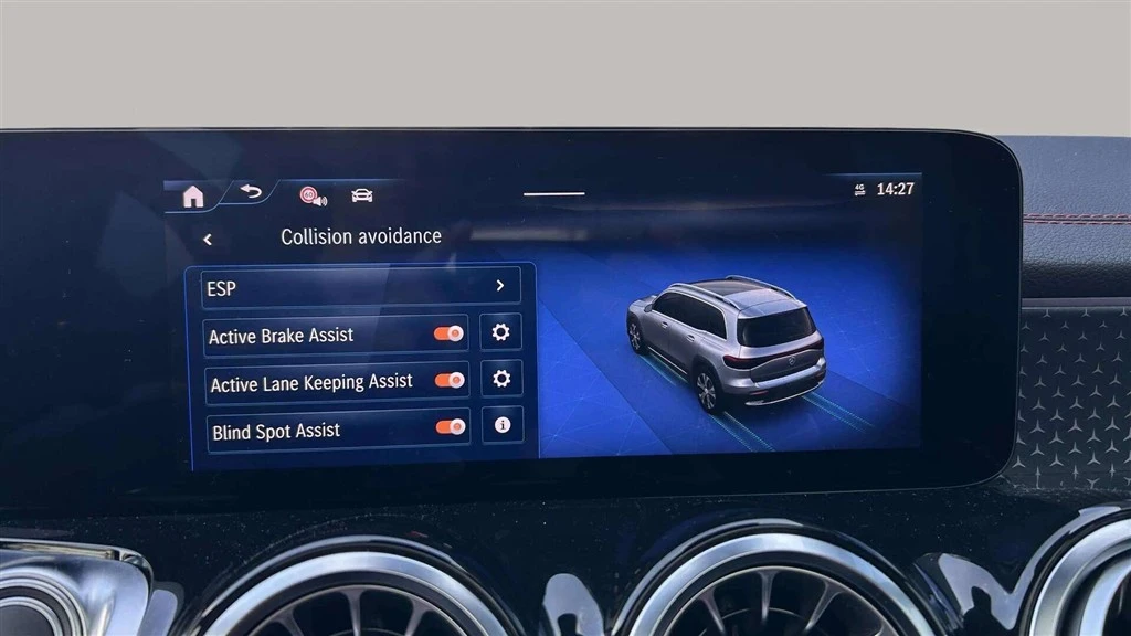 Mercedes-Benz-EQB-image-19