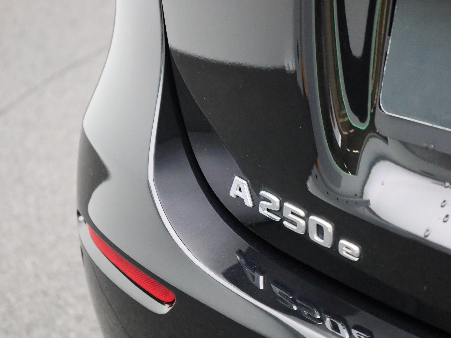 Mercedes-Benz A-Klasse 250 e Business Line