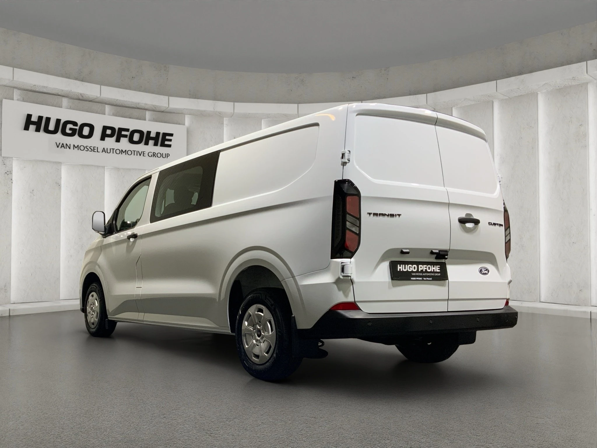 Ford-Transit Custom-image-2