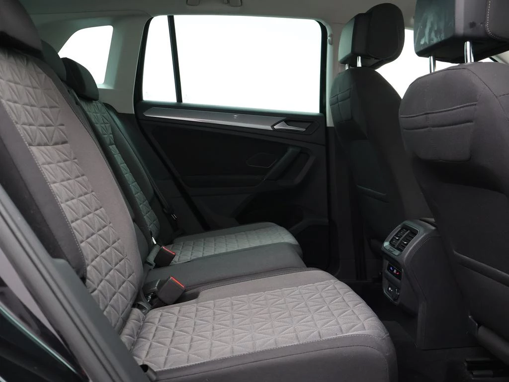 Volkswagen Tiguan Tiguan Life Business 1.5TSI 130PK *VIRTUAL COCKPIT*CAMERA*ACC*PDC*LANE ASSIST*...*