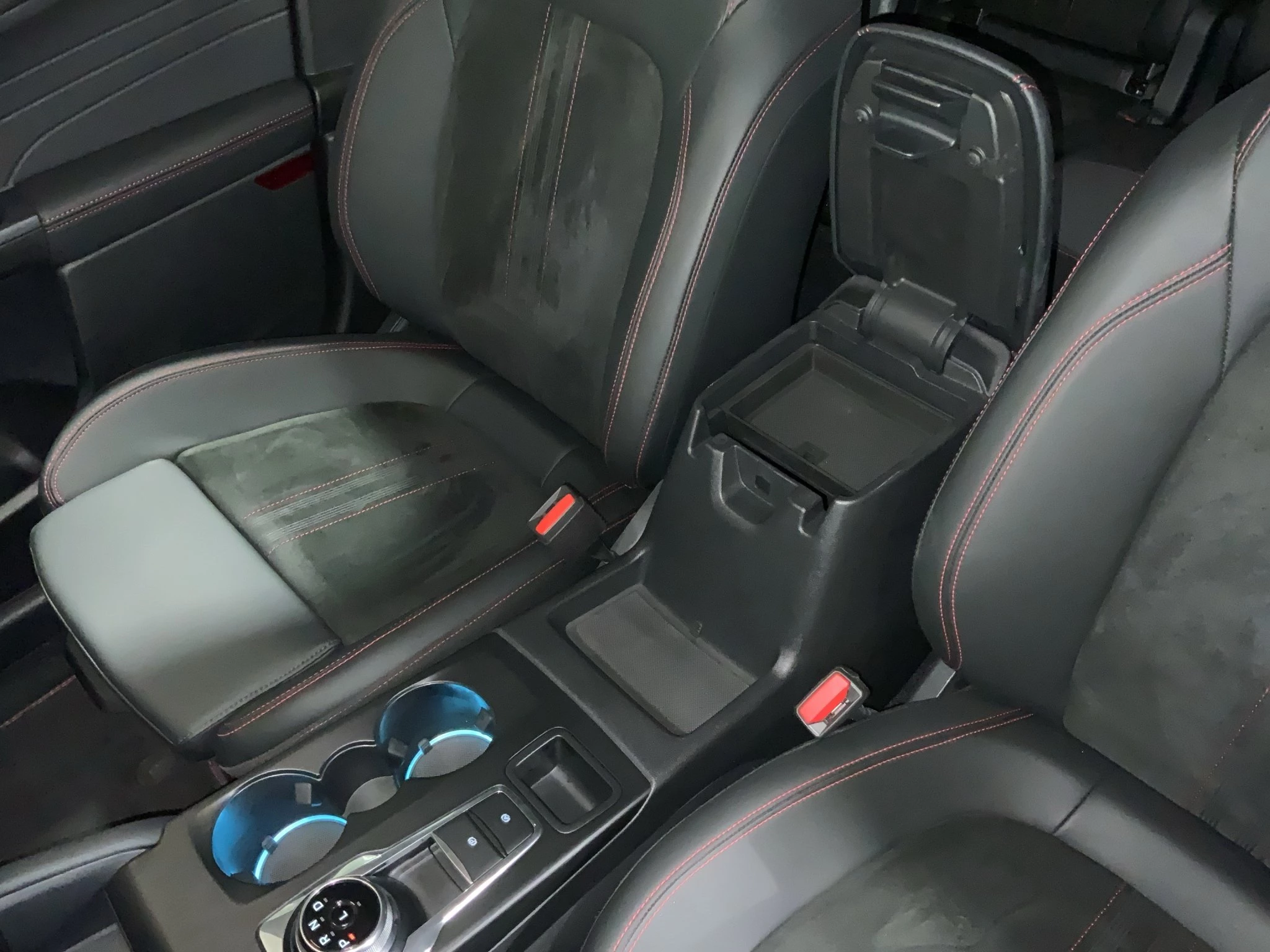 Ford Kuga ST-Line X Aut.*360GRAD*LED-MATRIX*NAVI*GRA*WINTER-PKT.