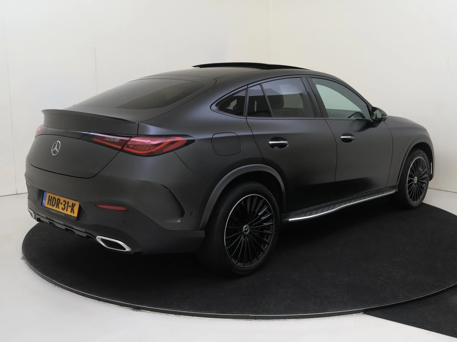 Mercedes-Benz-GLC-image-3