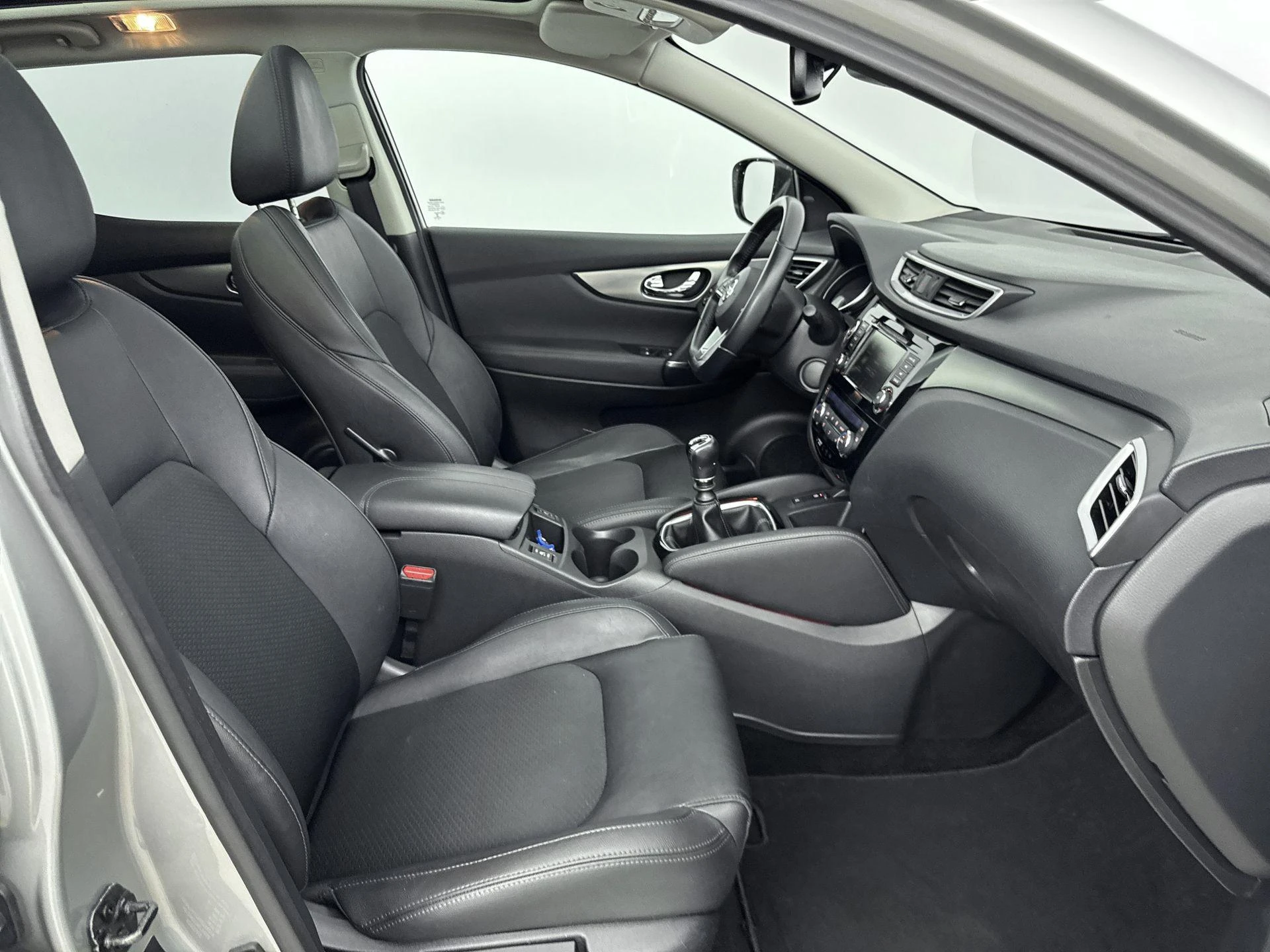 Nissan-QASHQAI-image-28