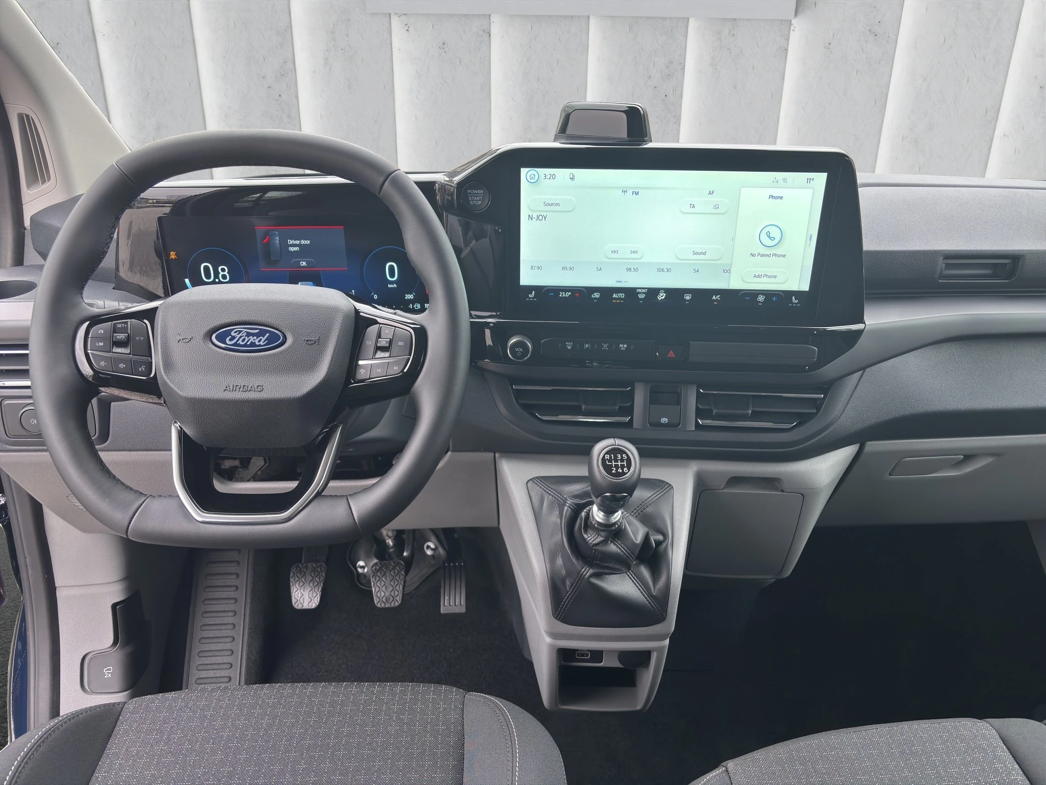 Ford-Tourneo Custom-image-11