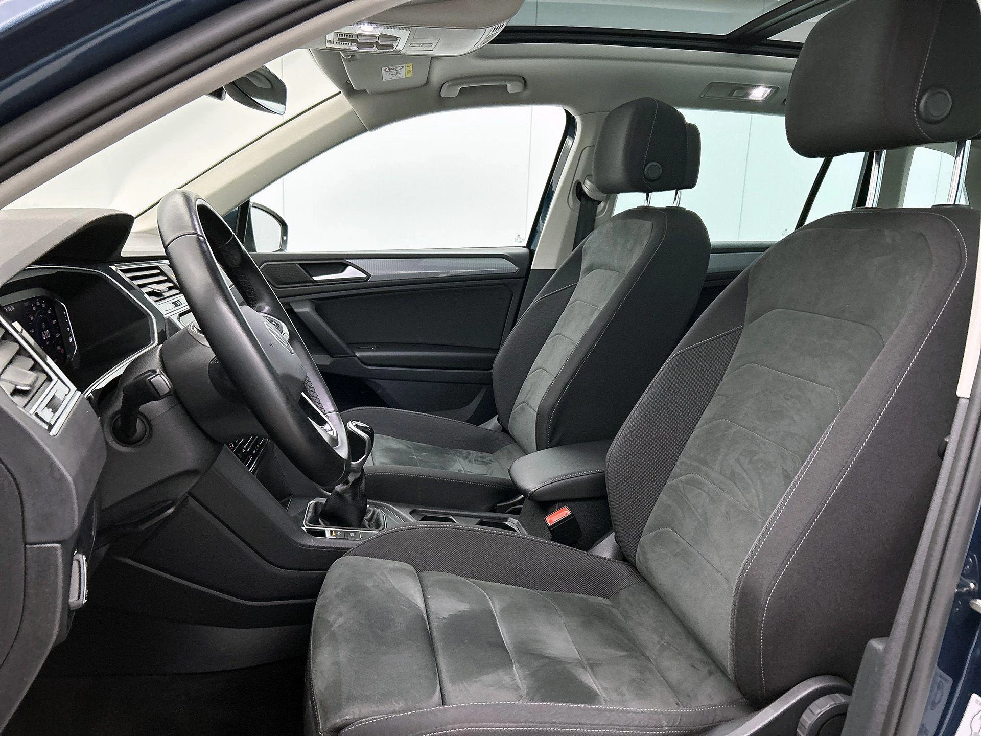 Volkswagen-Tiguan-image-37