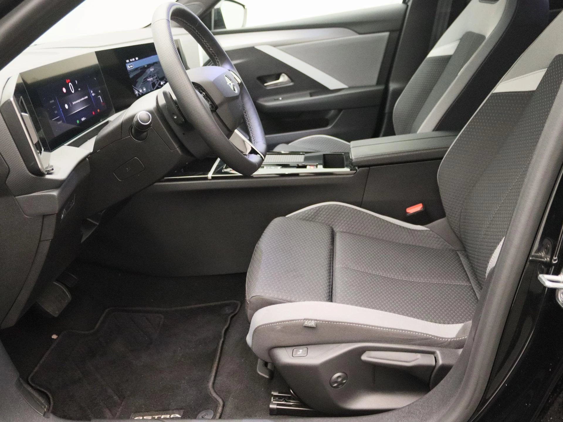 Opel-Astra-image-11
