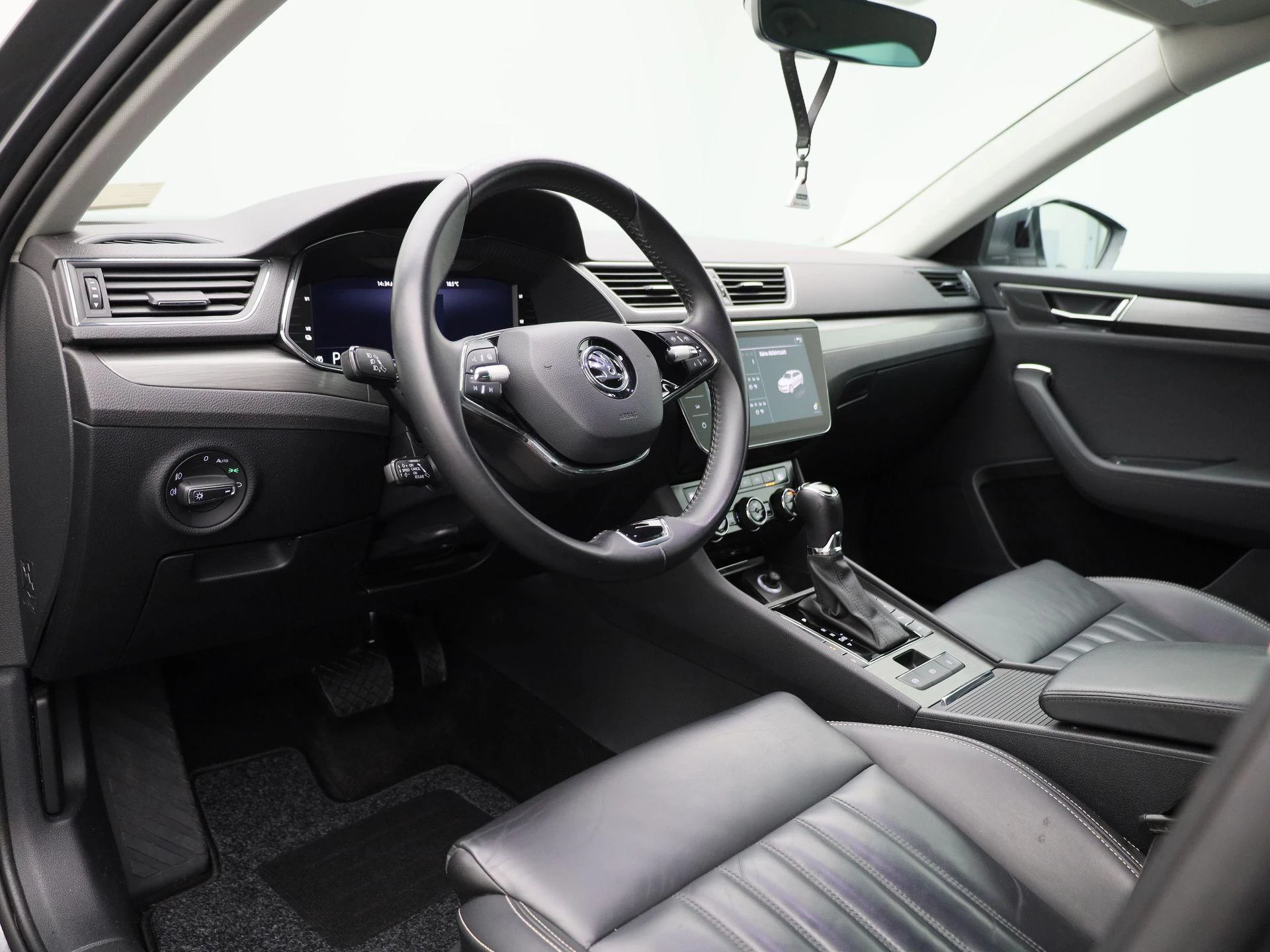 Škoda Superb Combi 1.4 TSI iV 160kW DSG6 Clever+