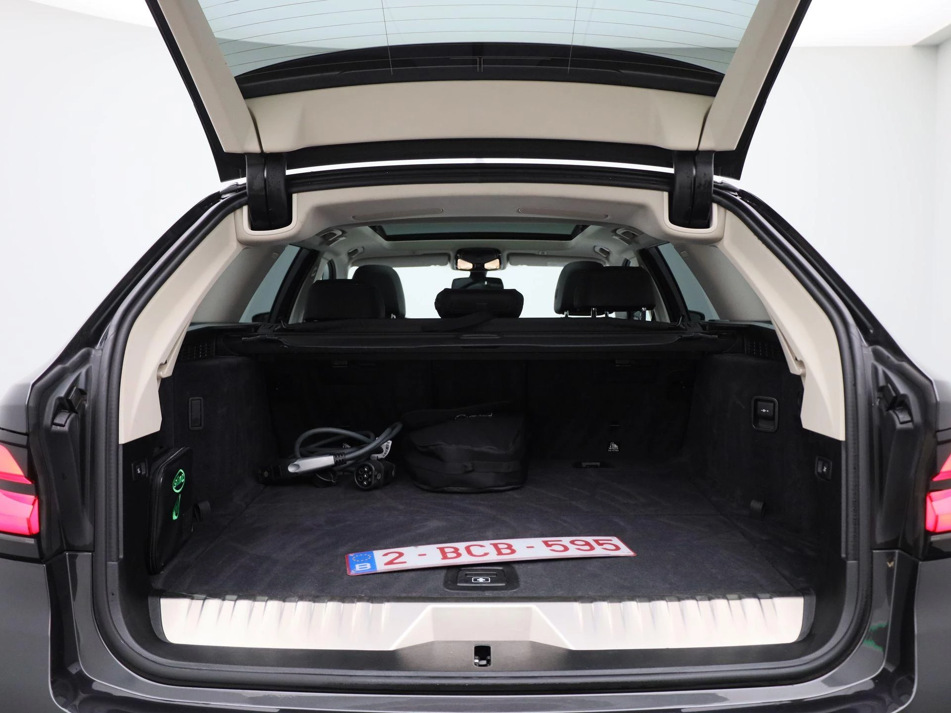 BMW-5 Serie-image-13