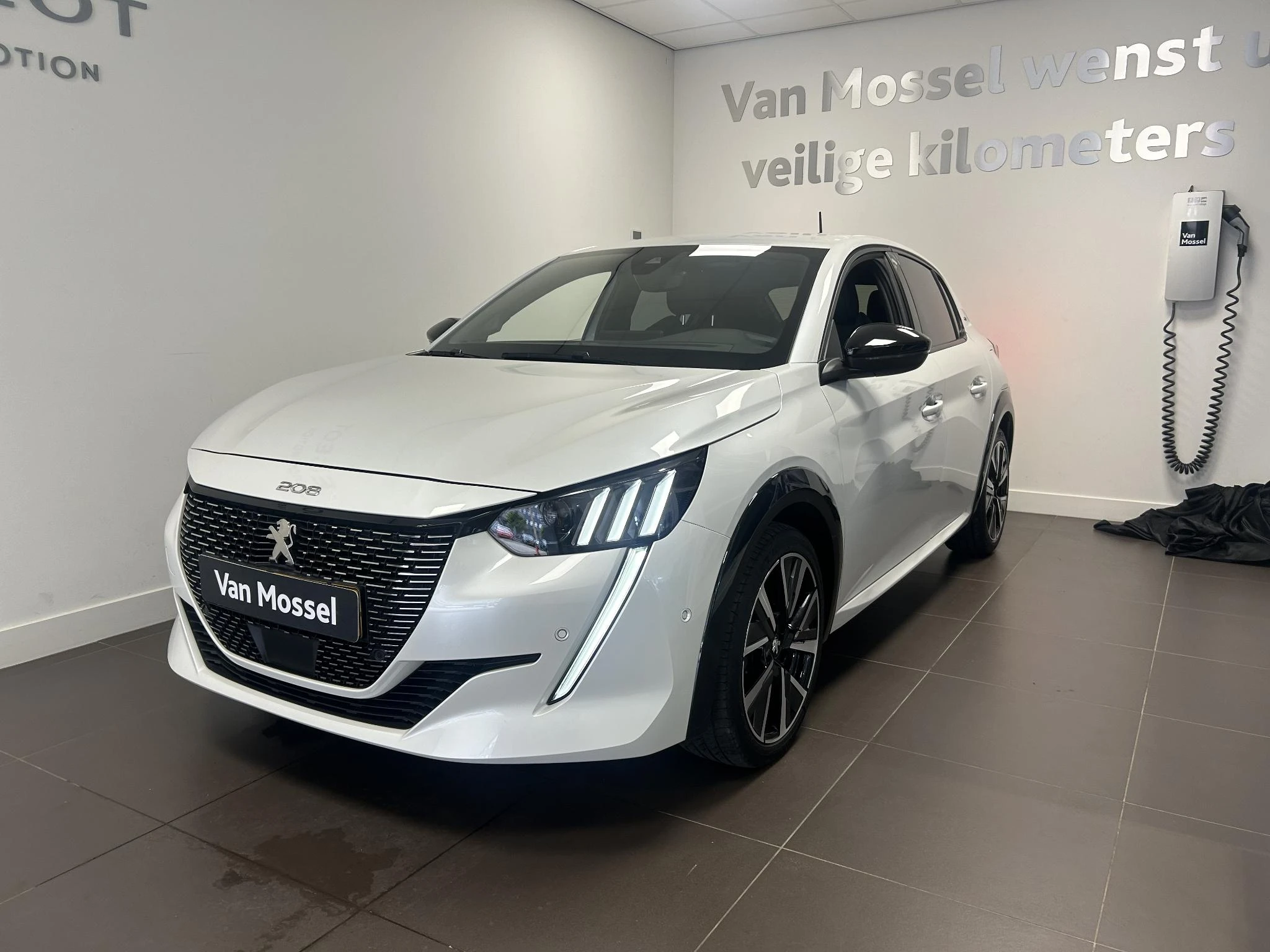 Peugeot-208-image-5