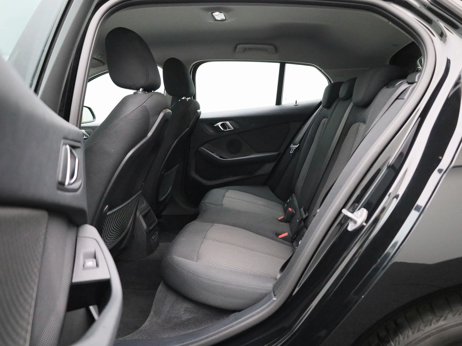 BMW-1 Reeks-image-11