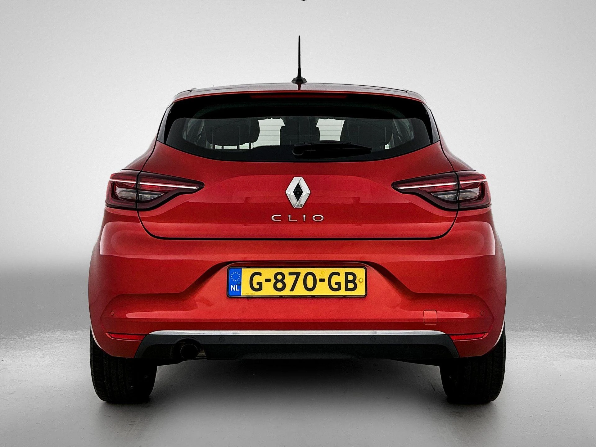 Renault-Clio-image-2