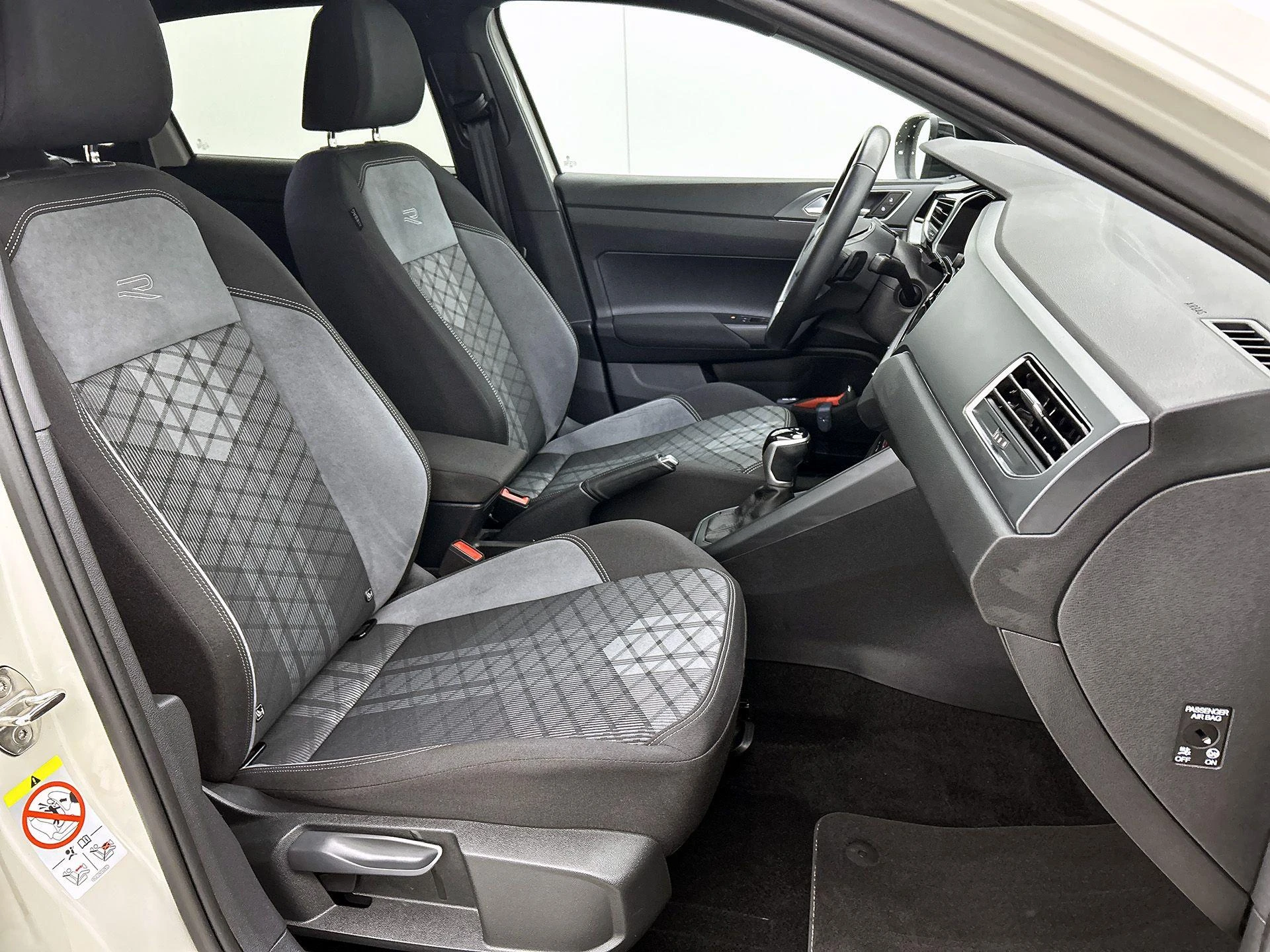 Volkswagen-Taigo-image-42
