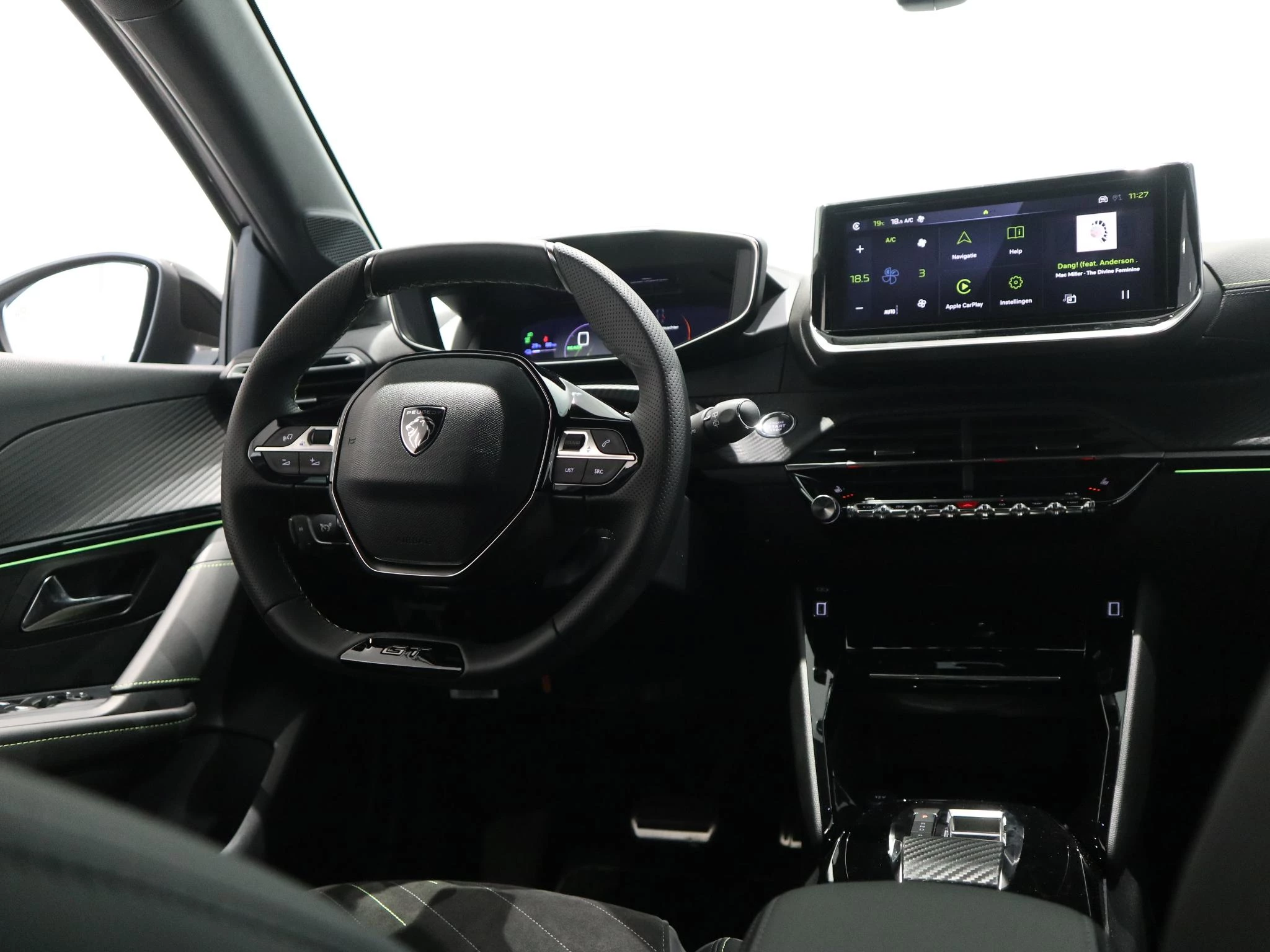Peugeot-208-image-16