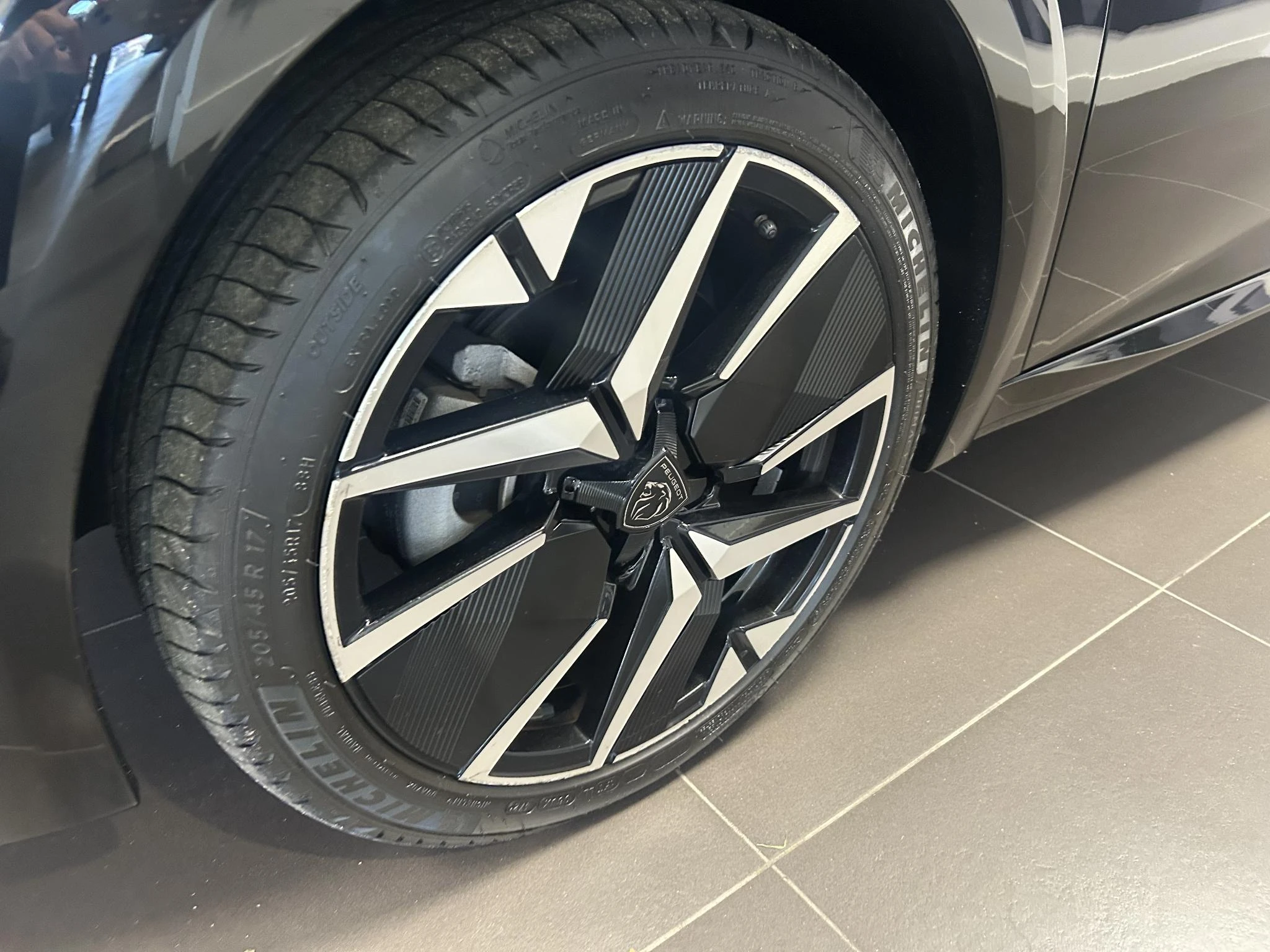 Peugeot-208-image-19