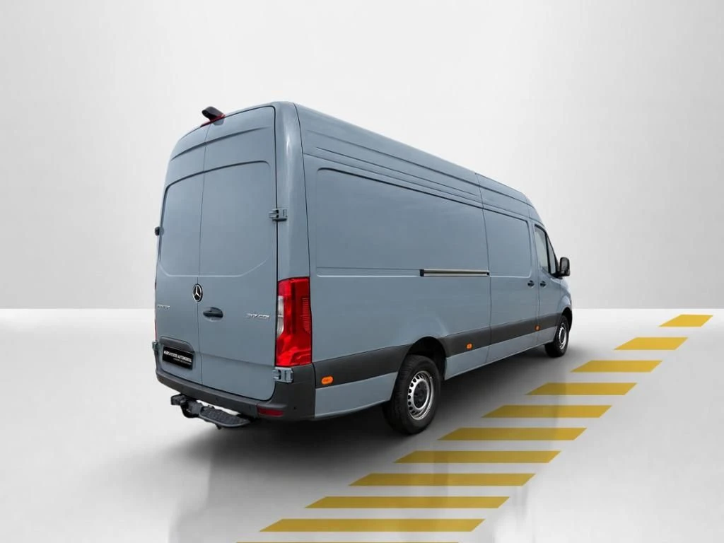 Mercedes-Benz-Sprinter 317-image-13