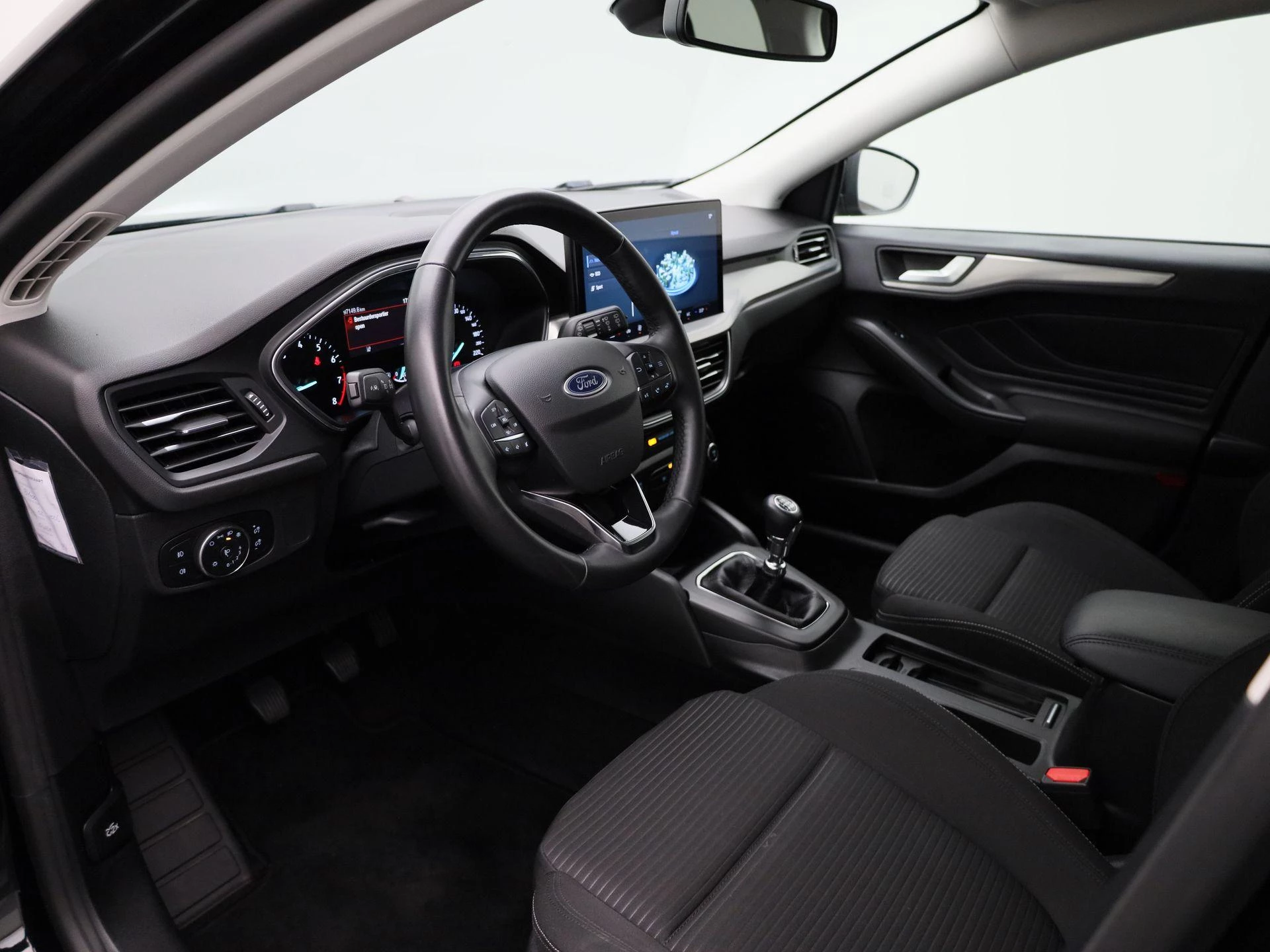 Ford Focus Wagon 1.0 EcoBoost Hybrid Titanium