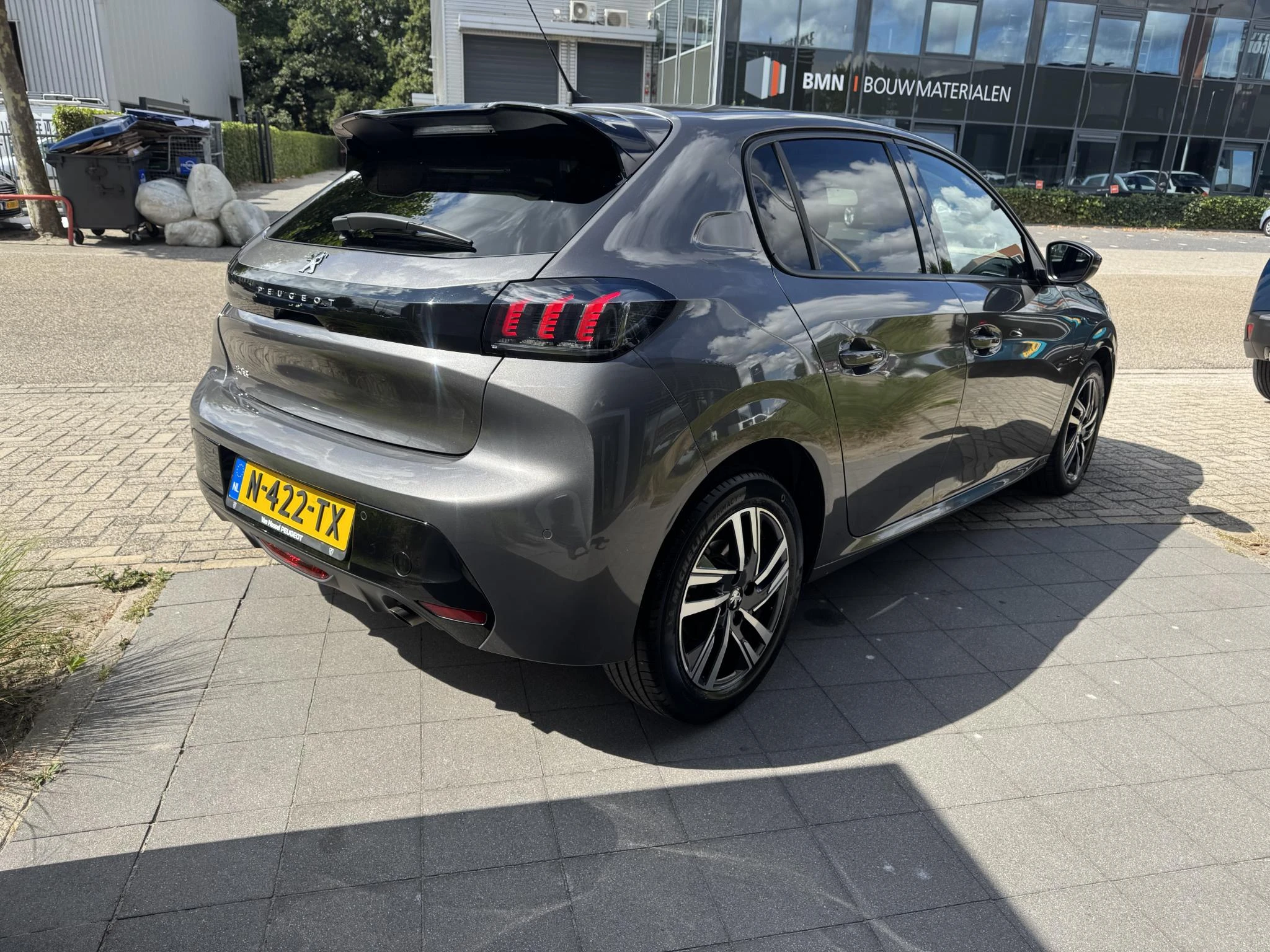 Peugeot-208-image-4