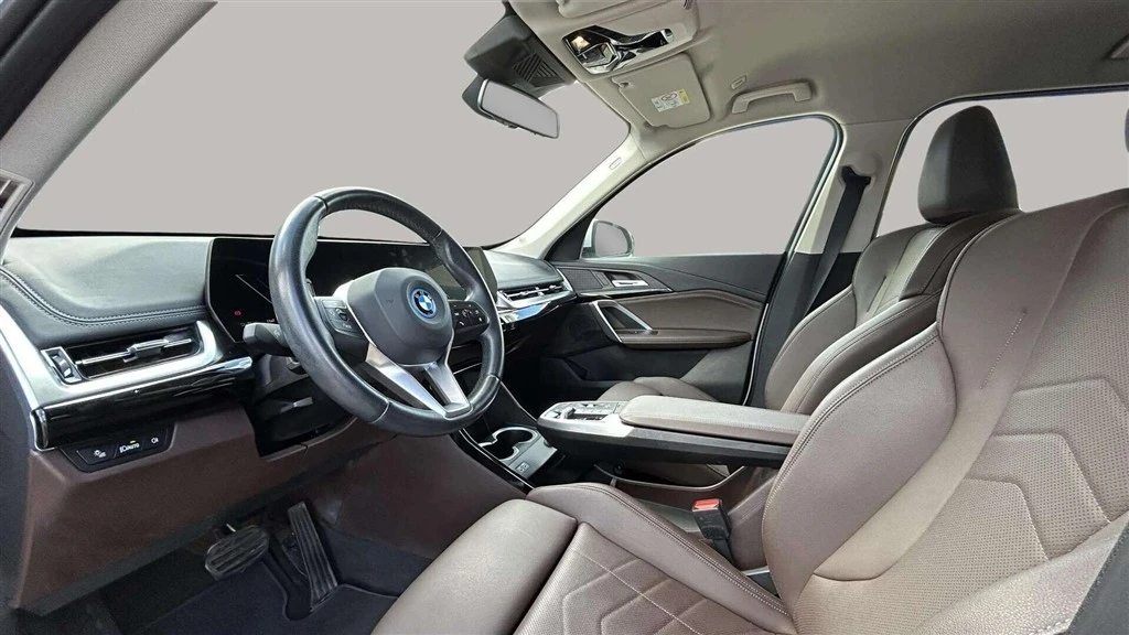 BMW-iX1-image-10
