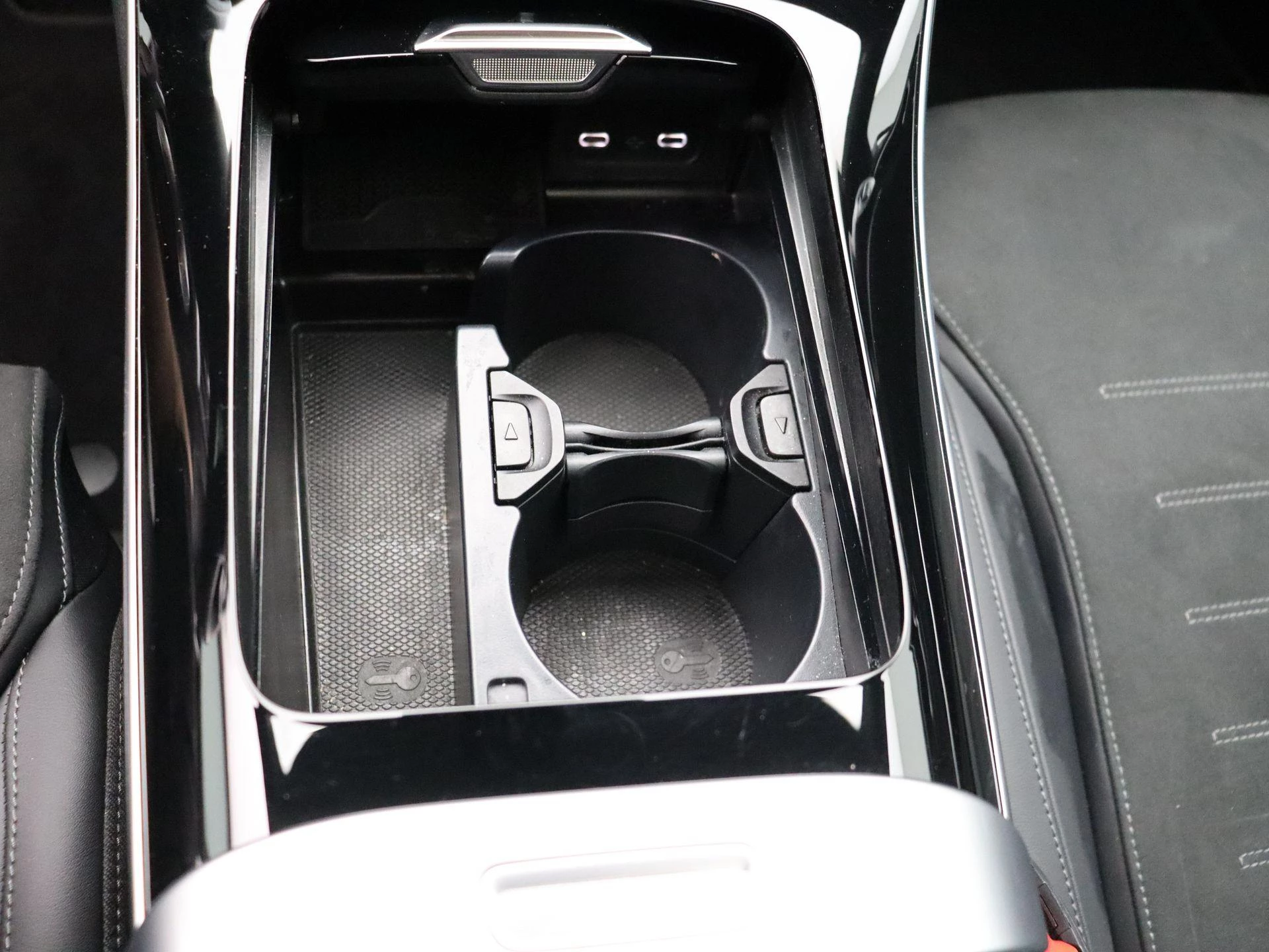 Mercedes-Benz Classe C 300 e AMG Line Break + PANORAMISCH DAK + 360 CAMERA + CARPLAY +