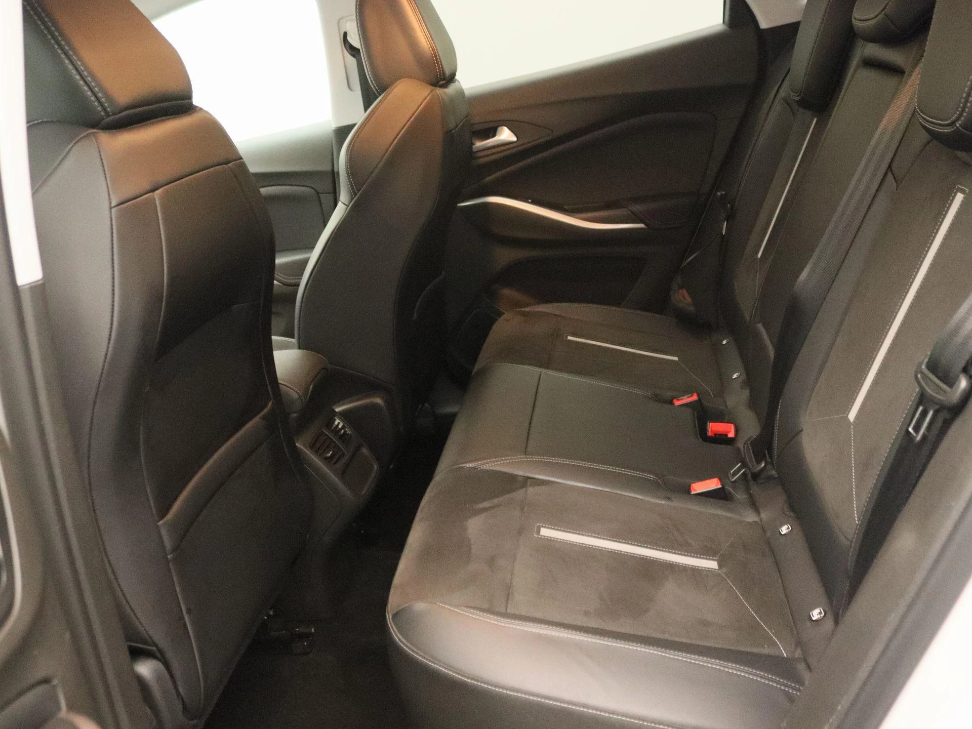 Opel-Grandland-image-14