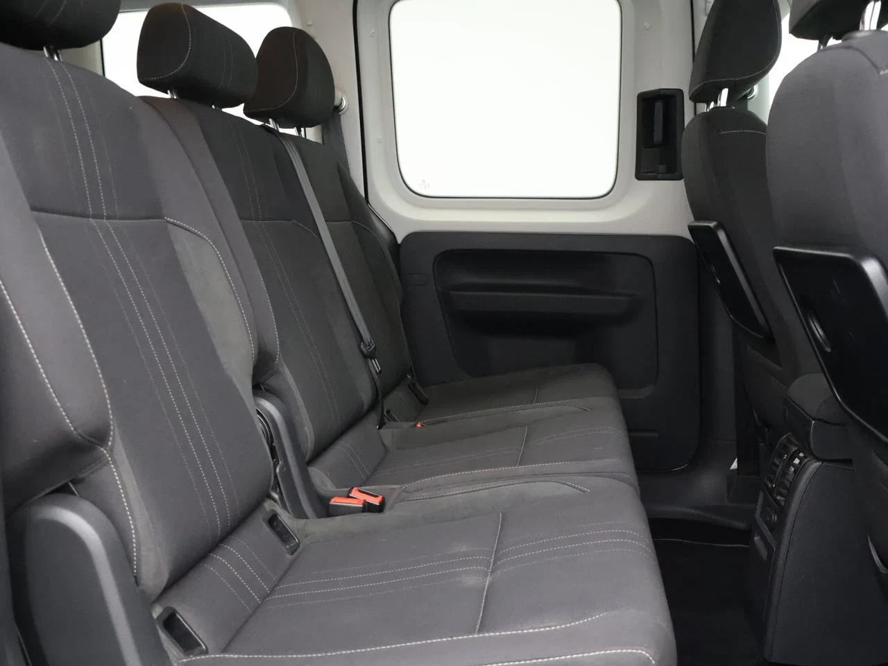 Volkswagen-Caddy-image-20