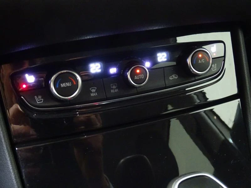 Opel-Grandland X-image-16