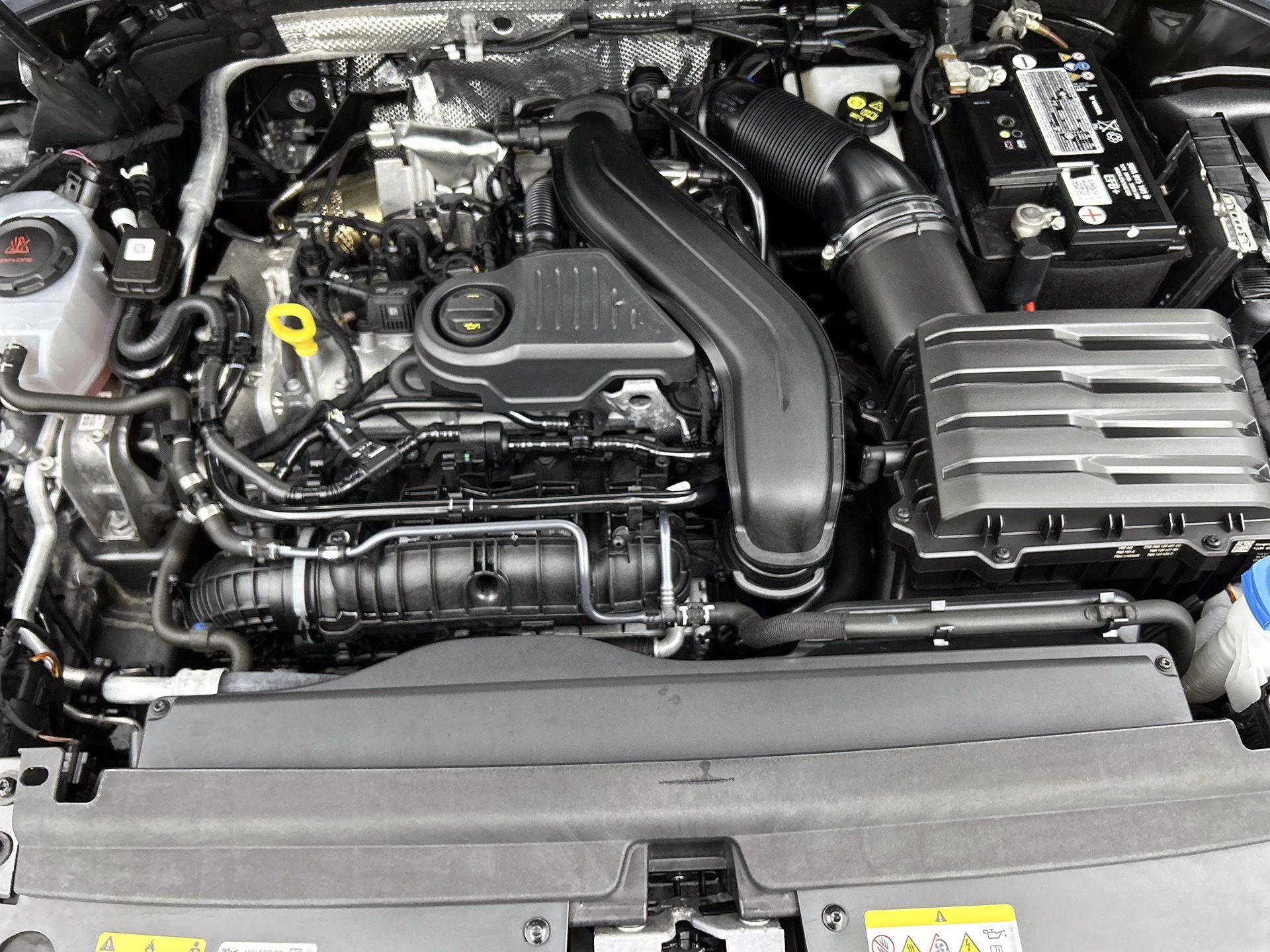 Volkswagen-Tiguan-image-27