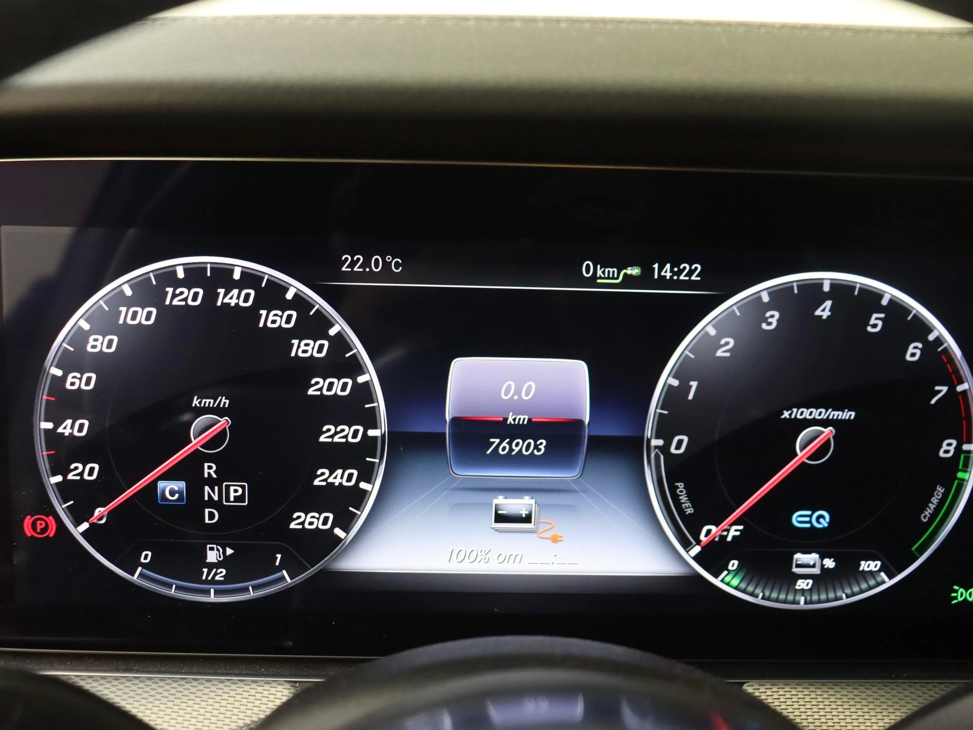 Mercedes-Benz-E-Klasse-image-10