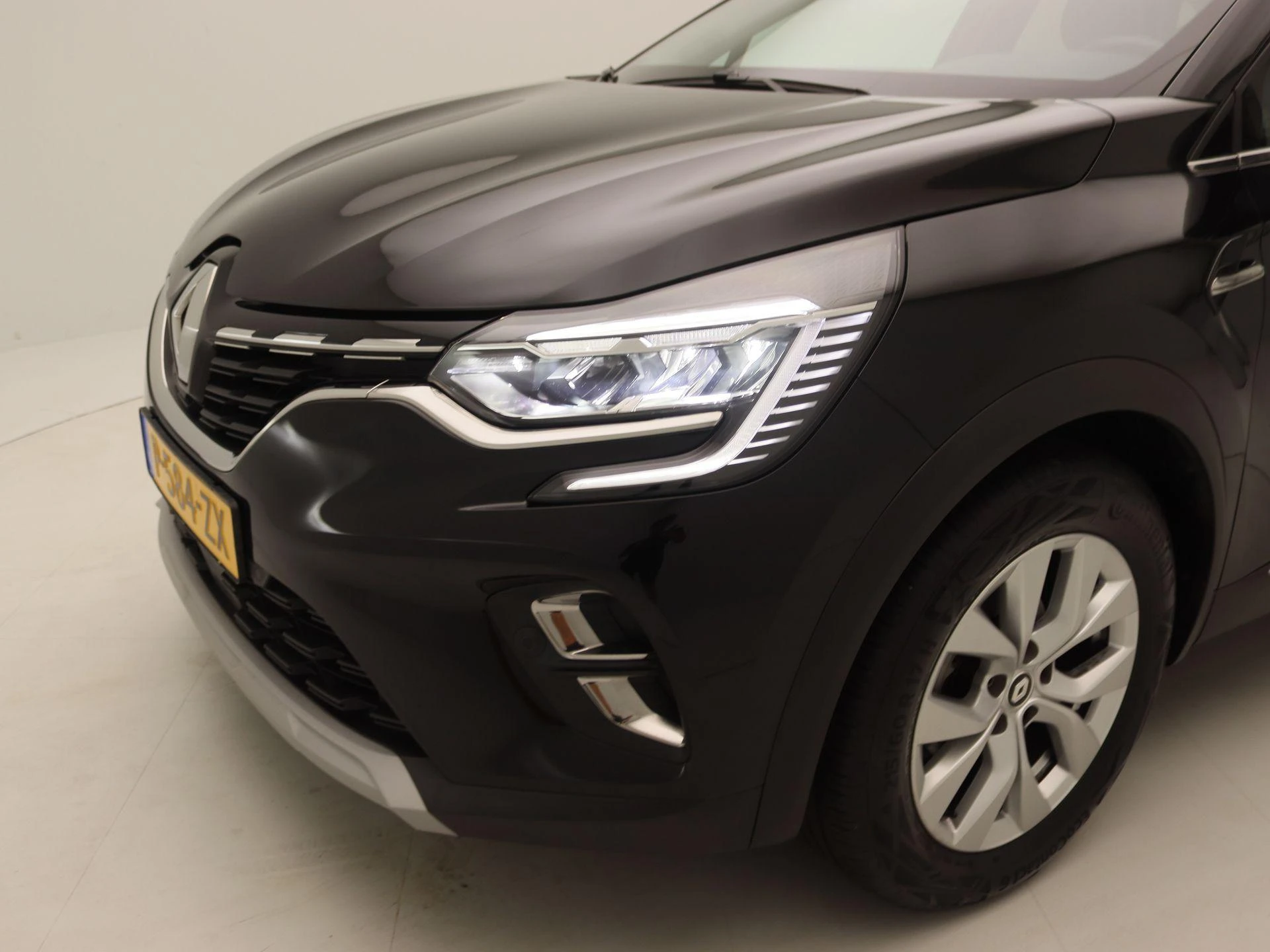 Renault-Captur-image-14